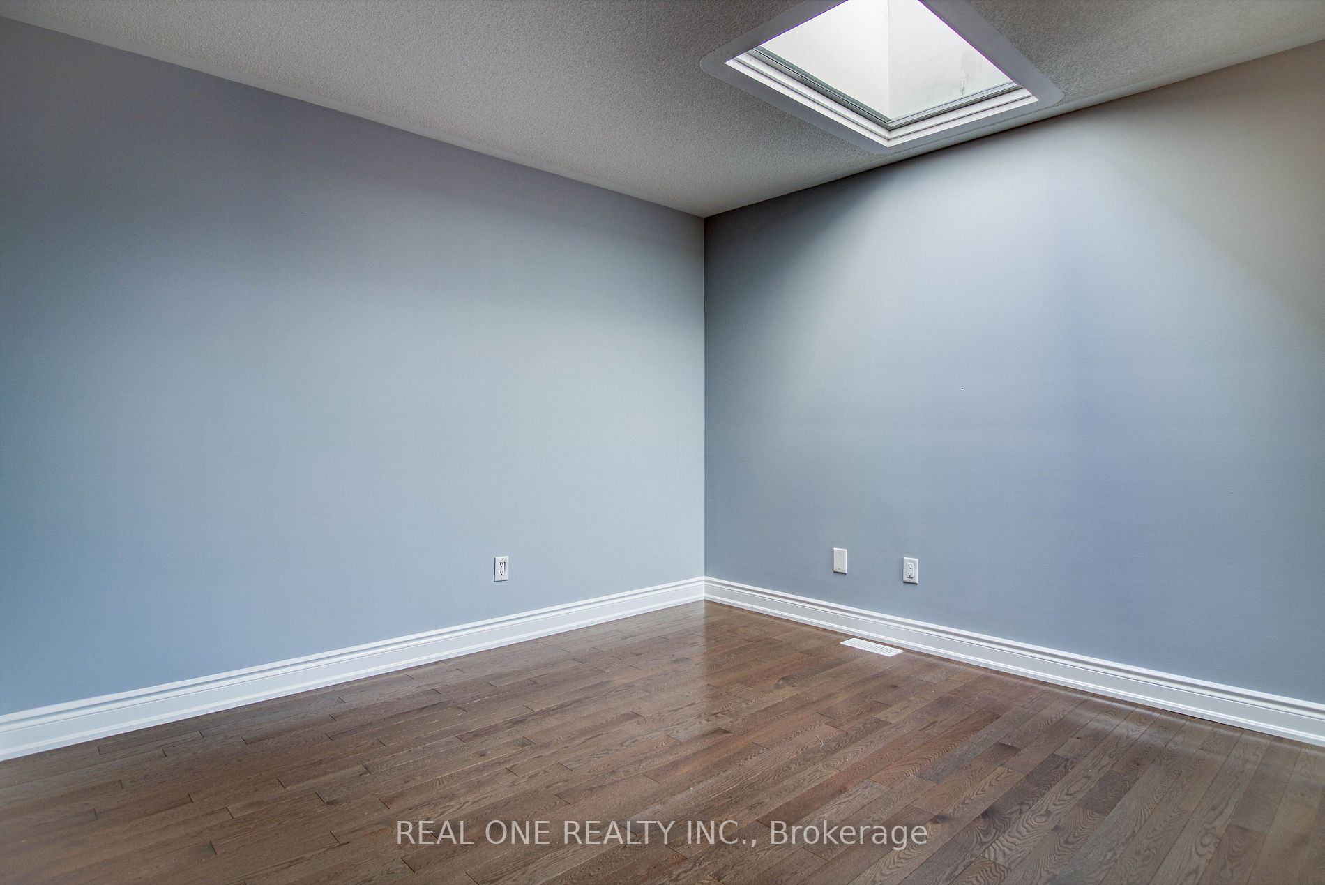 84 Portage Ave