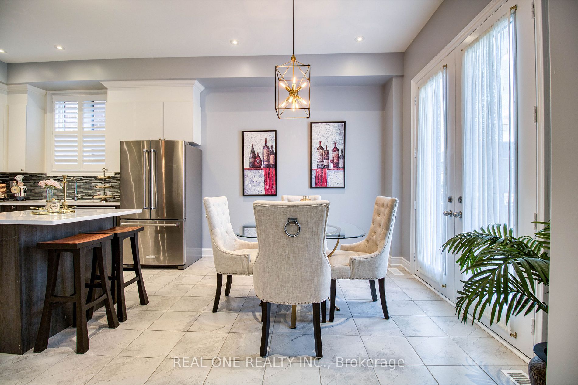 84 Portage Ave