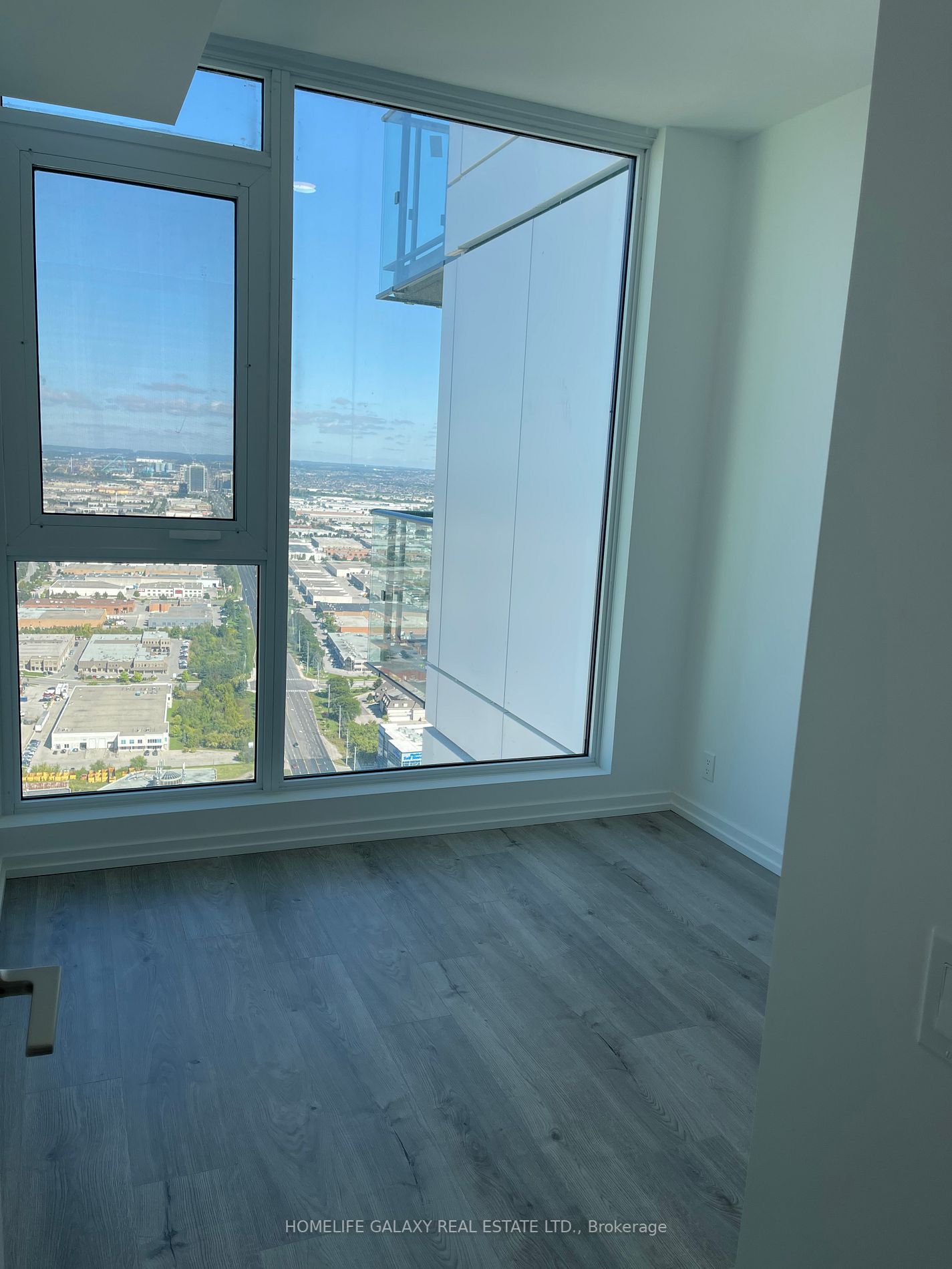 7890 Jane St, #5106