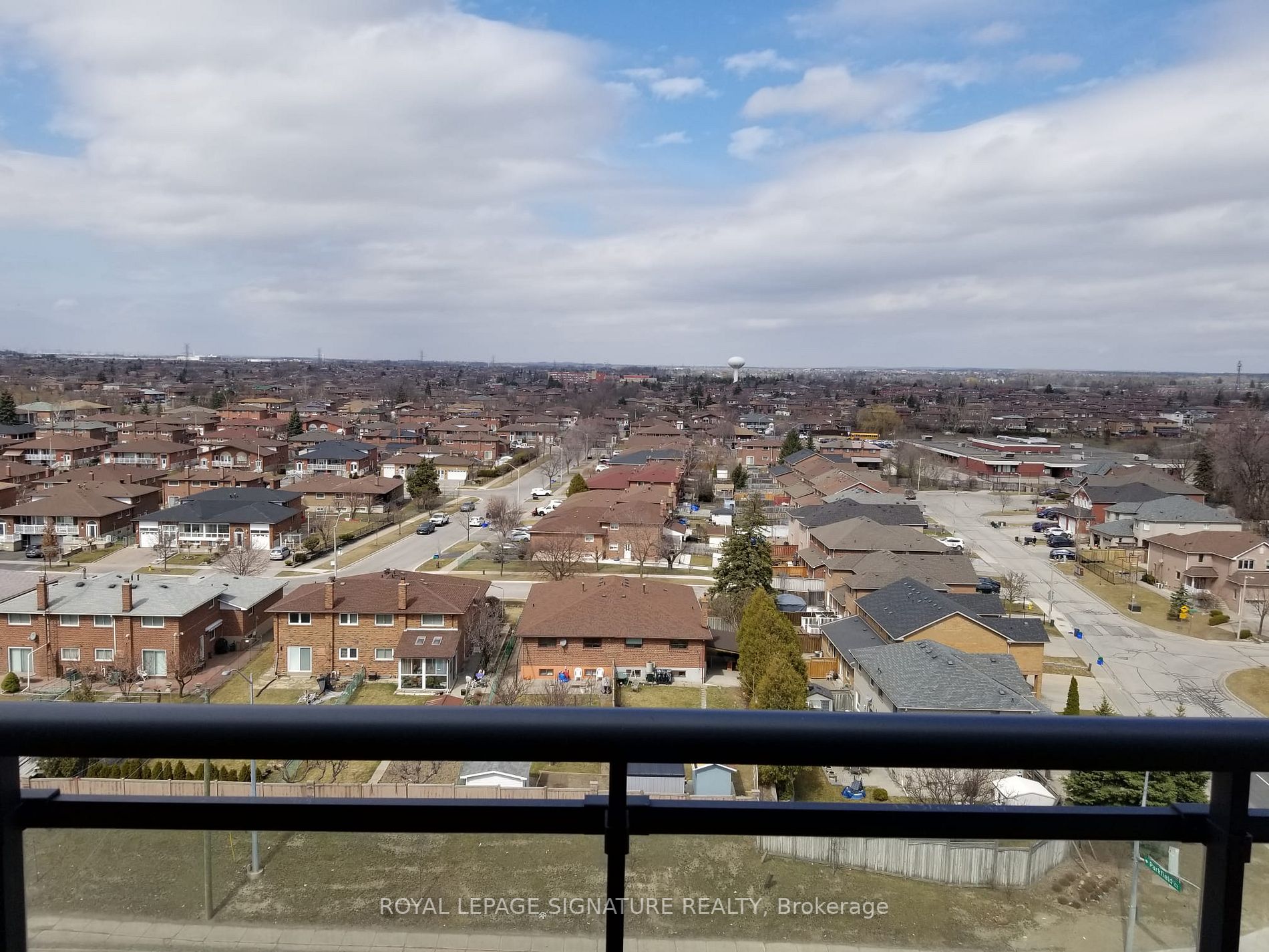 12 Woodstream Boulevard, #919