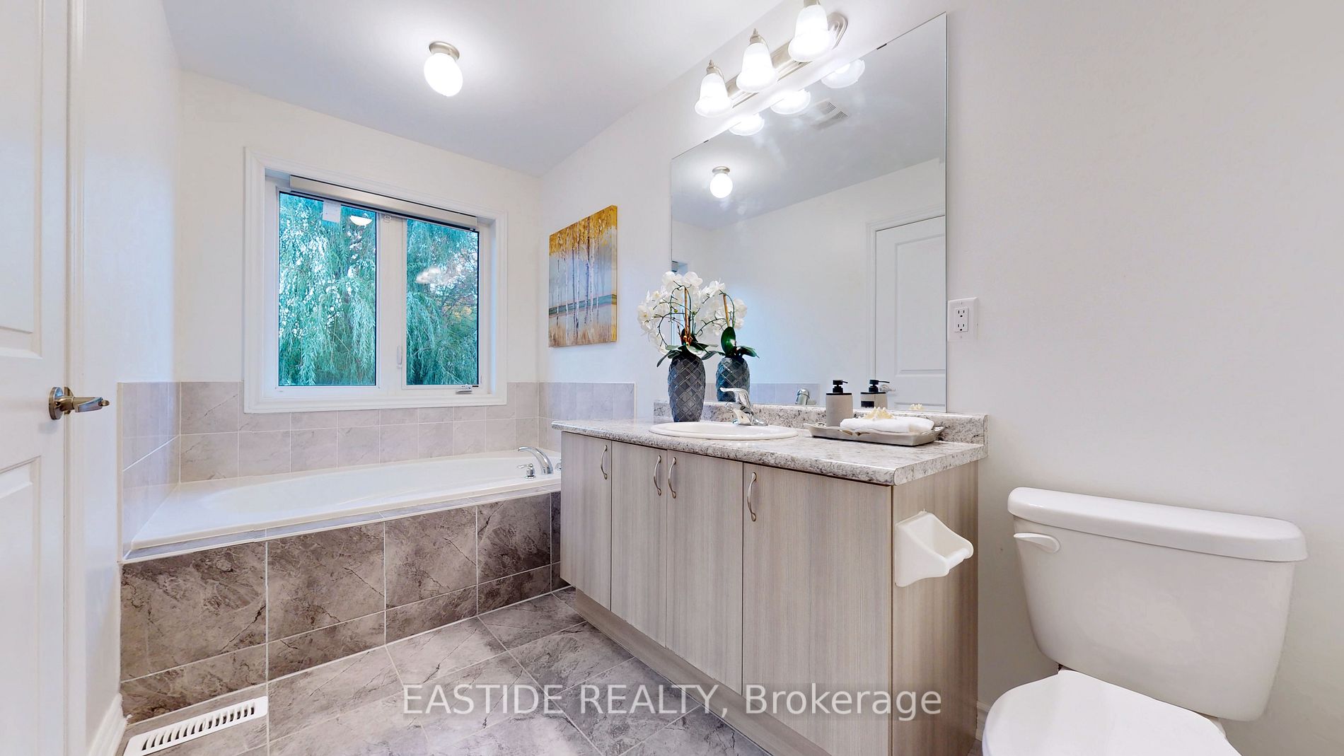 41 Portage Avenue