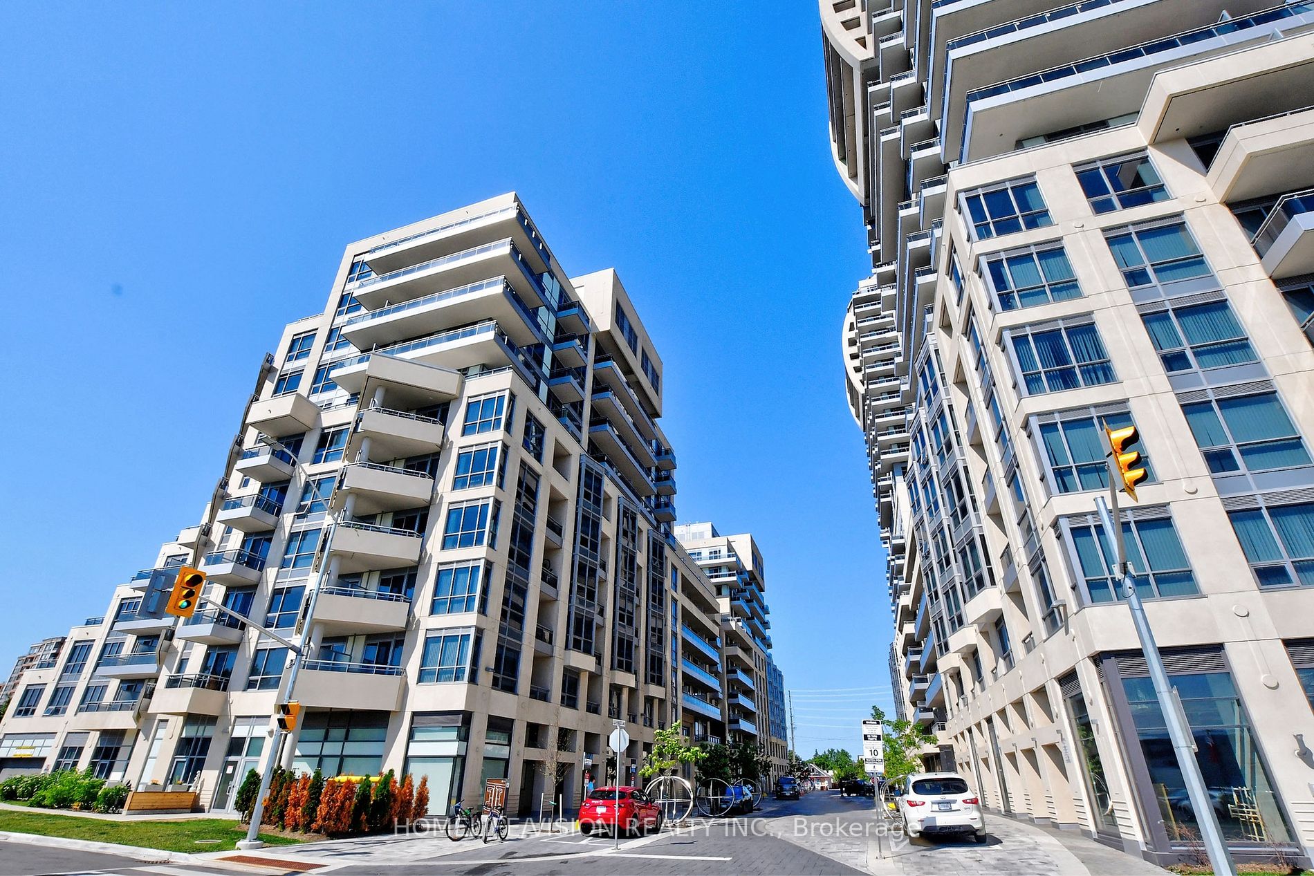 9205 Yonge St, #1111