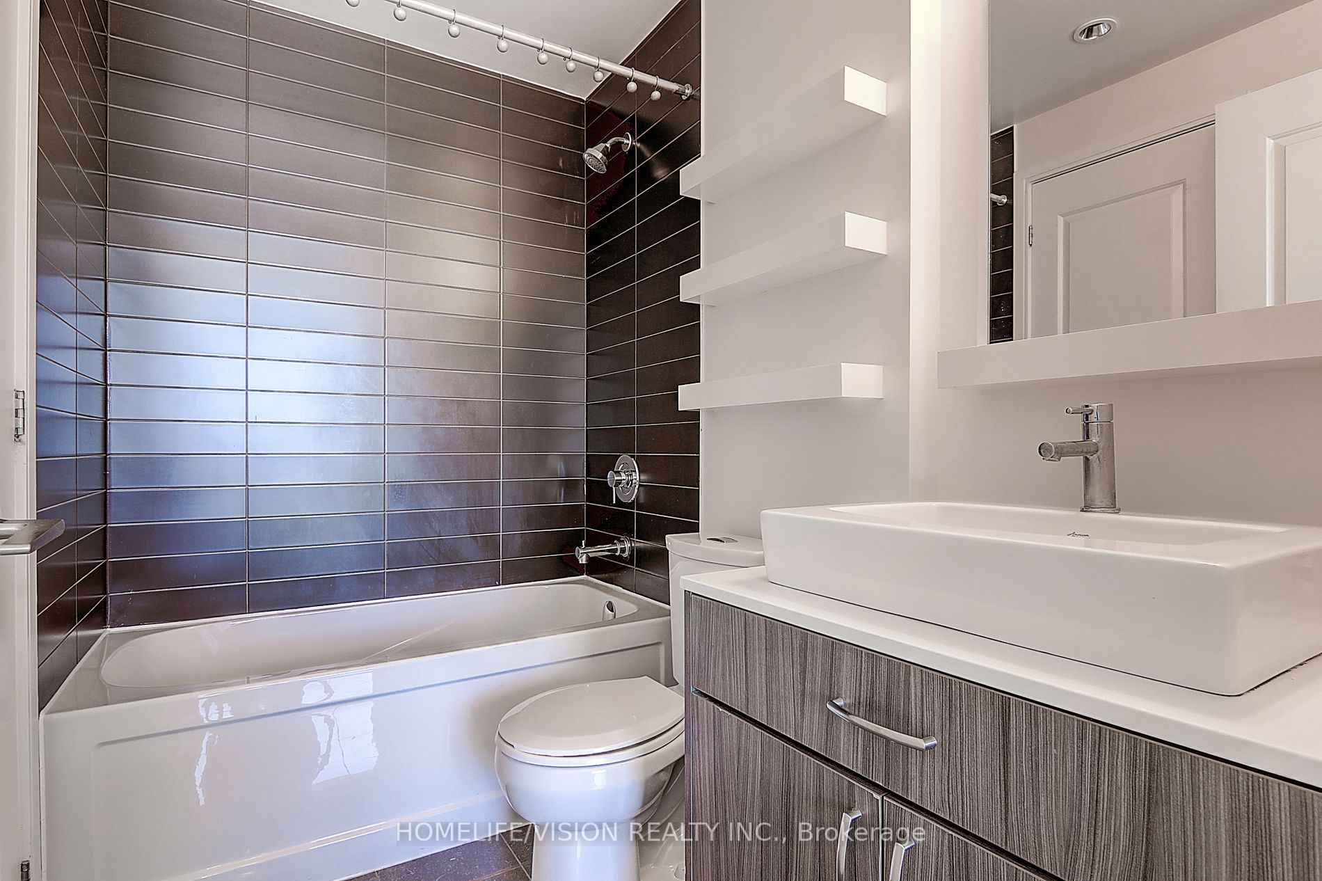 9205 Yonge St, #1111