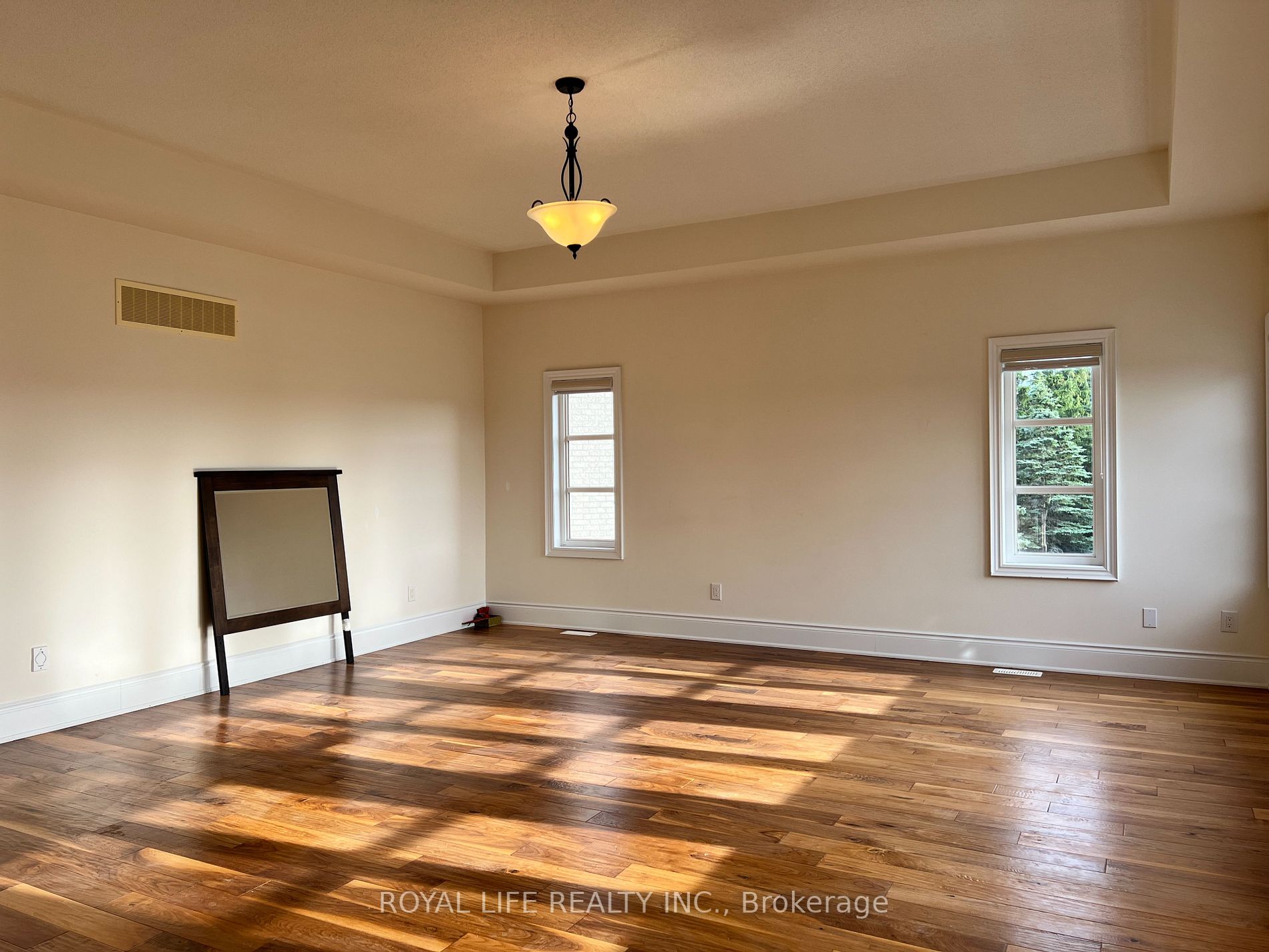 68 Carisbrooke Circle