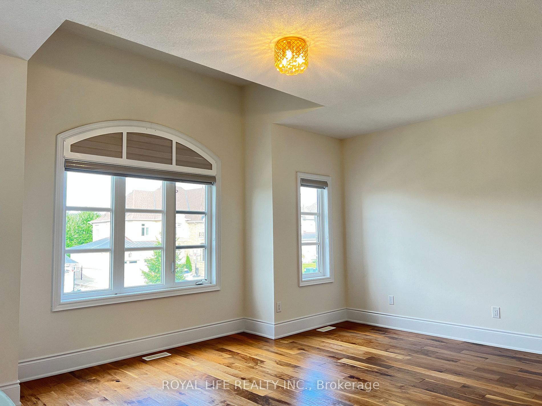 68 Carisbrooke Circle