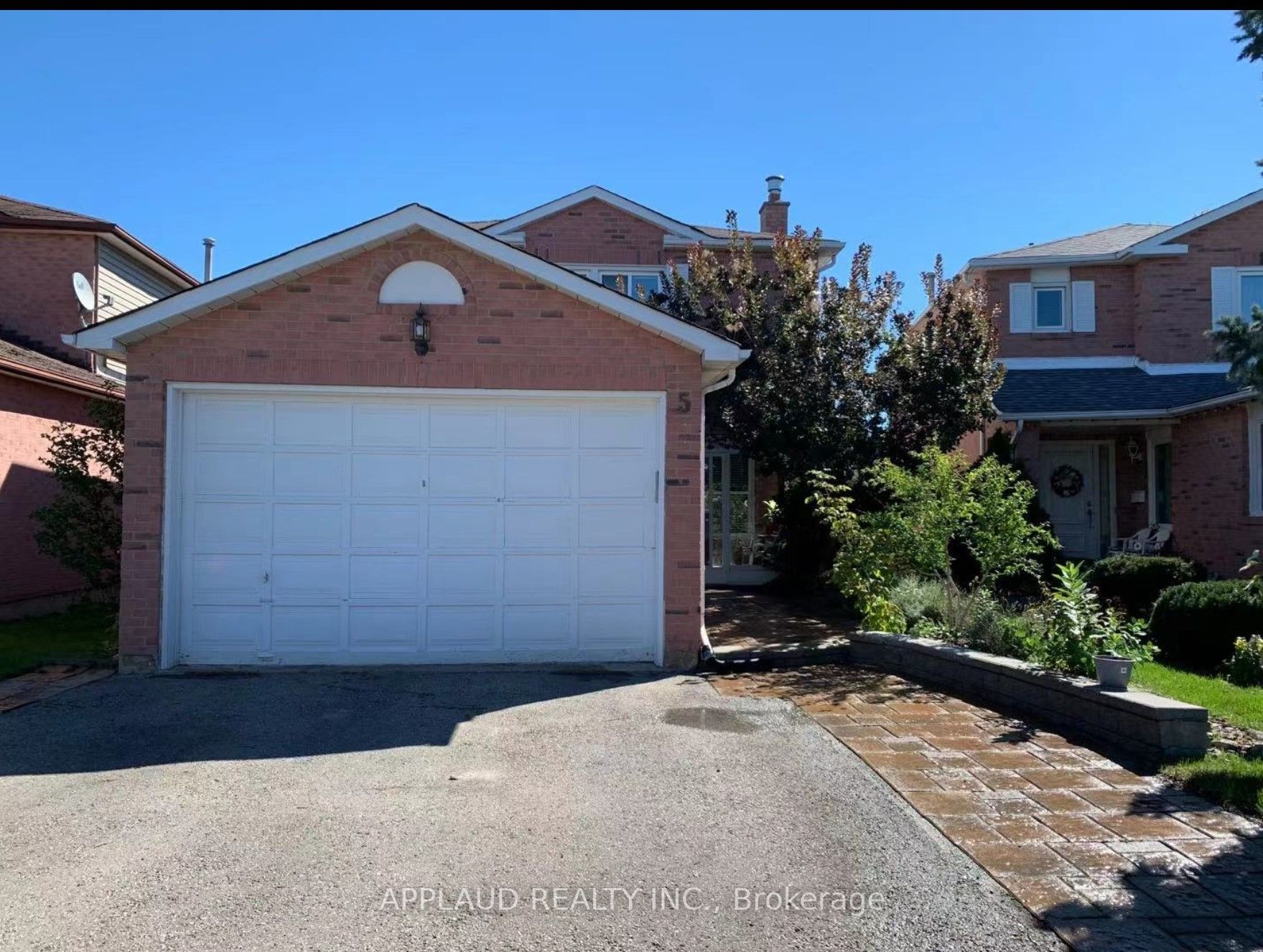 5 Bingham St