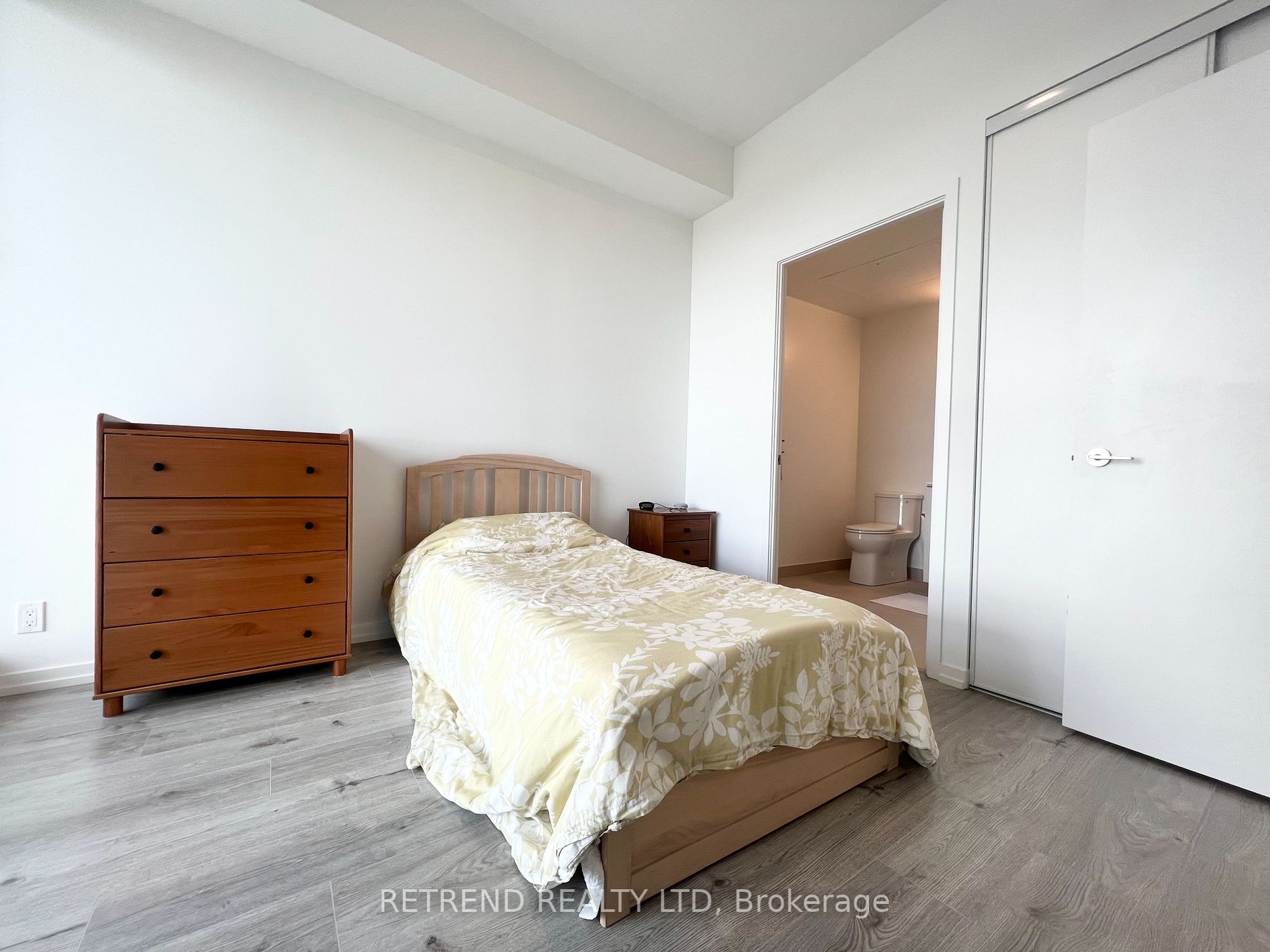 1000 Portage Parkway, #2706
