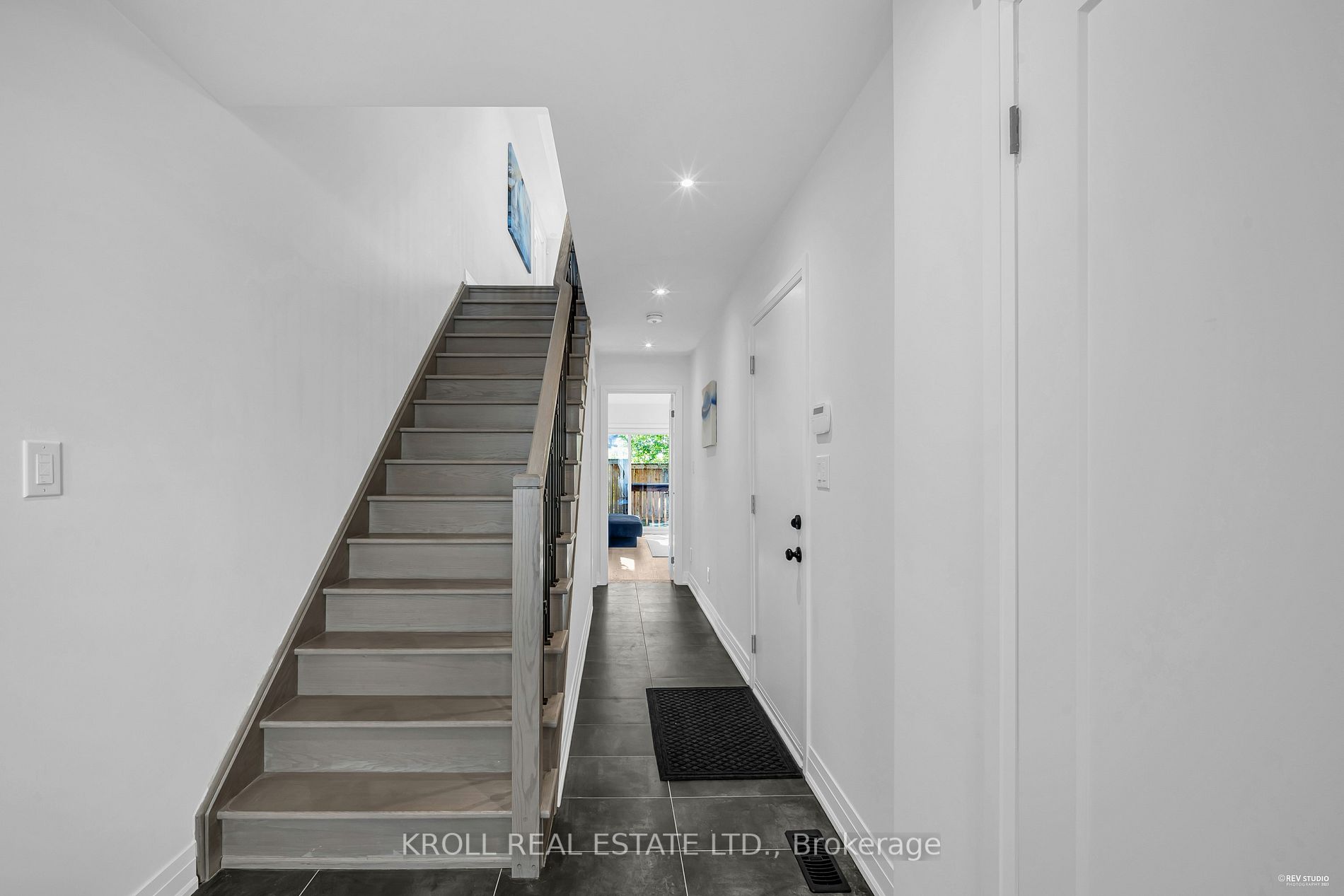 6 Howick Lane