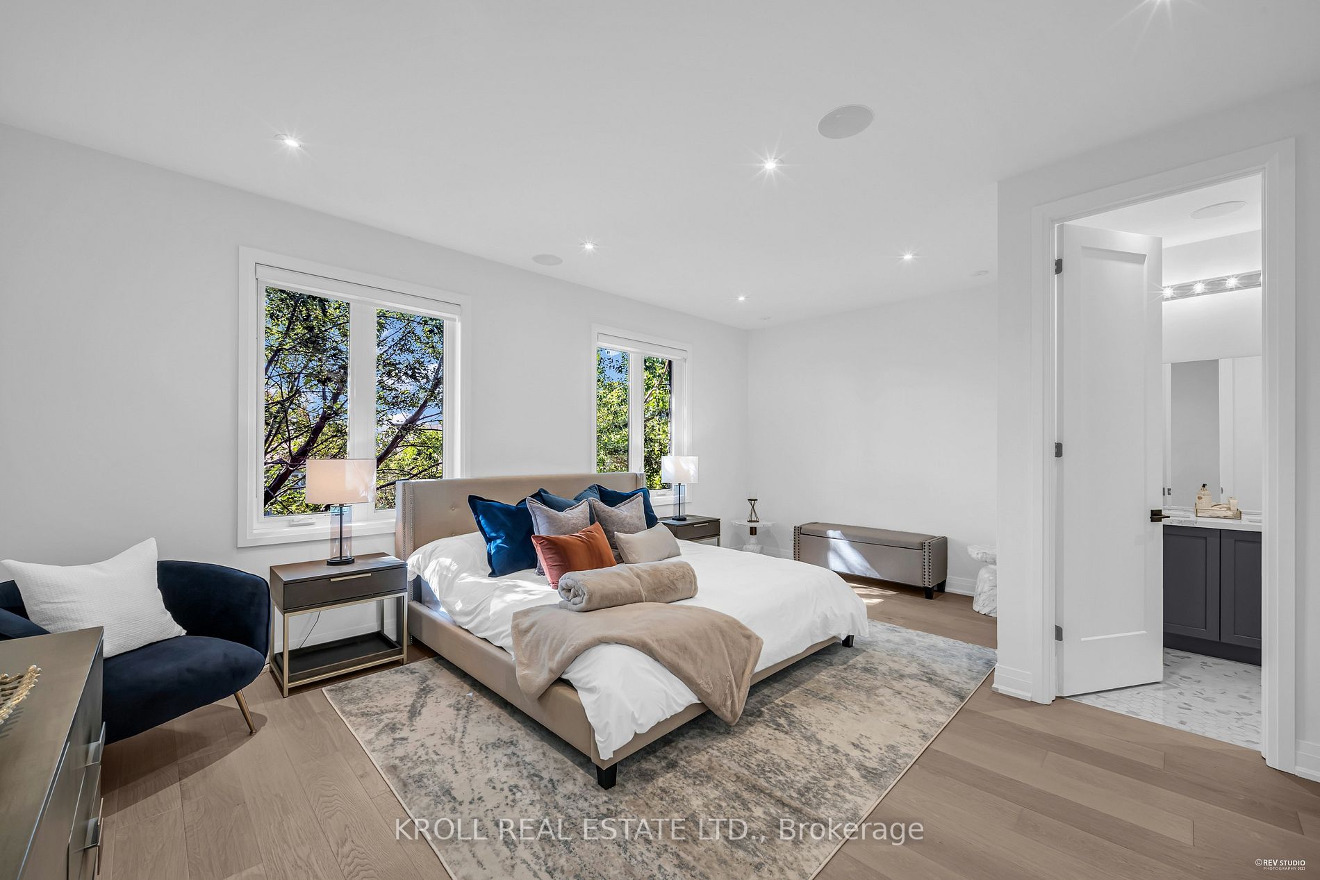 6 Howick Lane