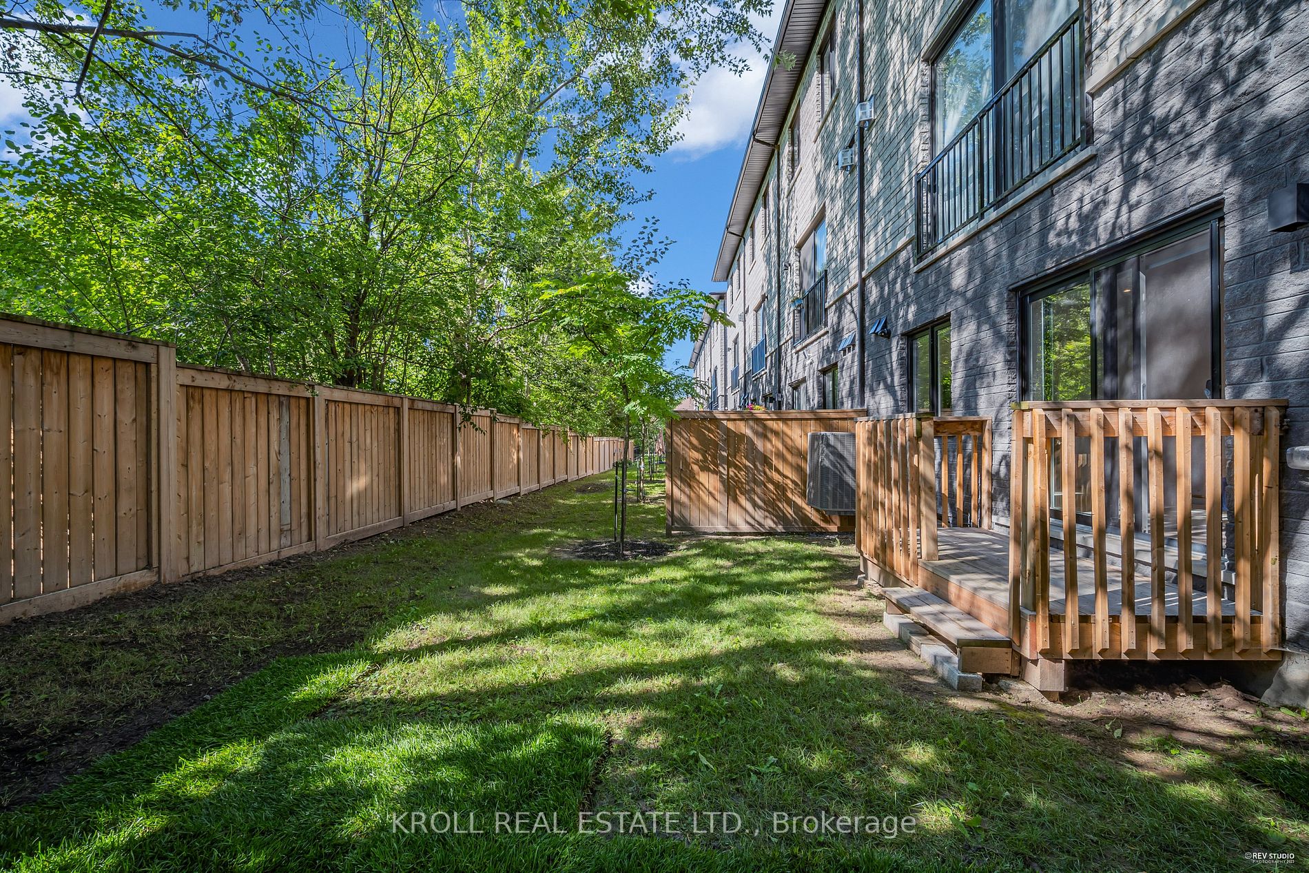 6 Howick Lane
