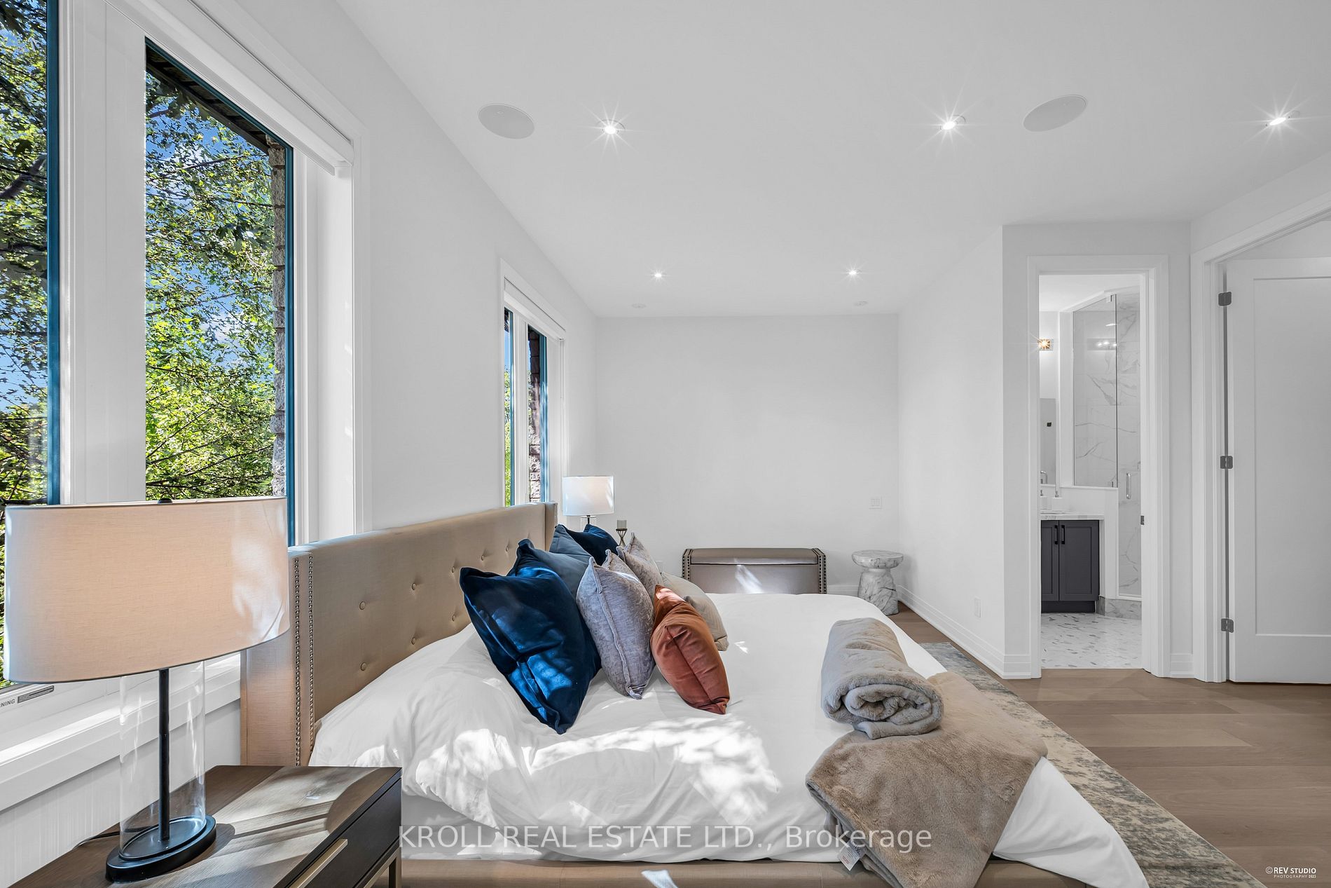 6 Howick Lane