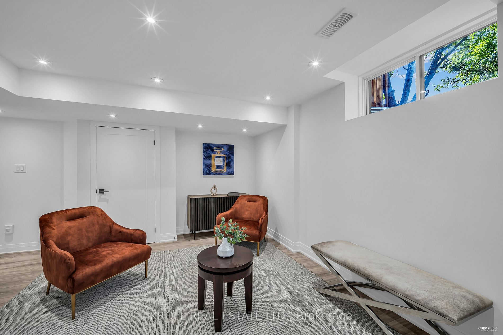 6 Howick Lane