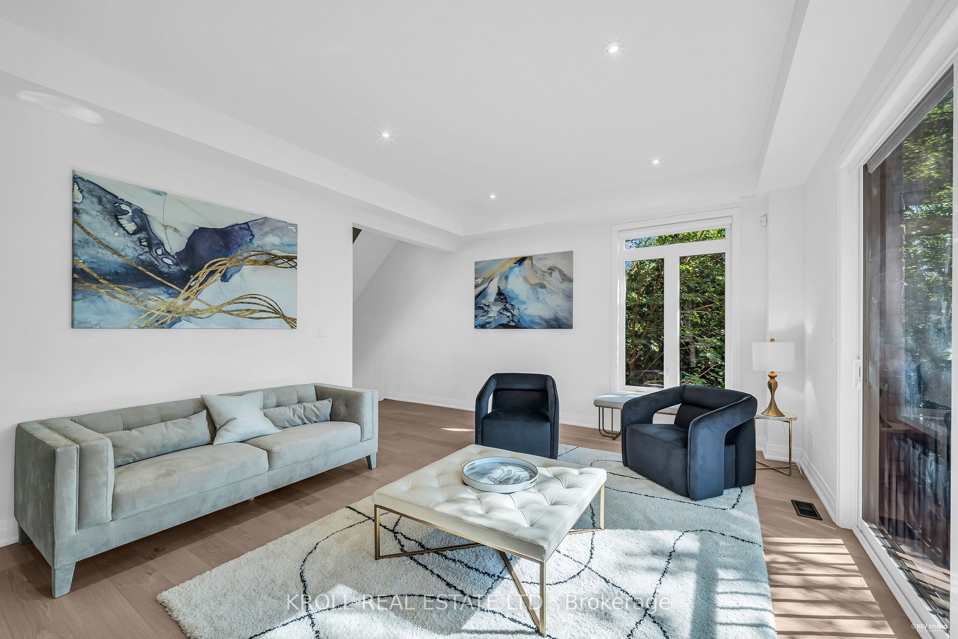 6 Howick Lane