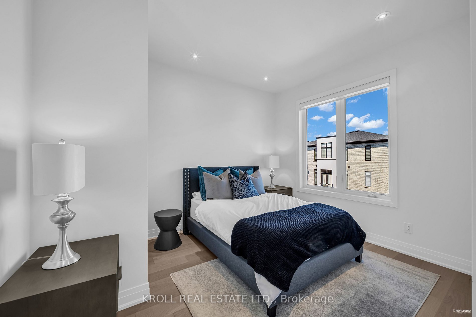 6 Howick Lane