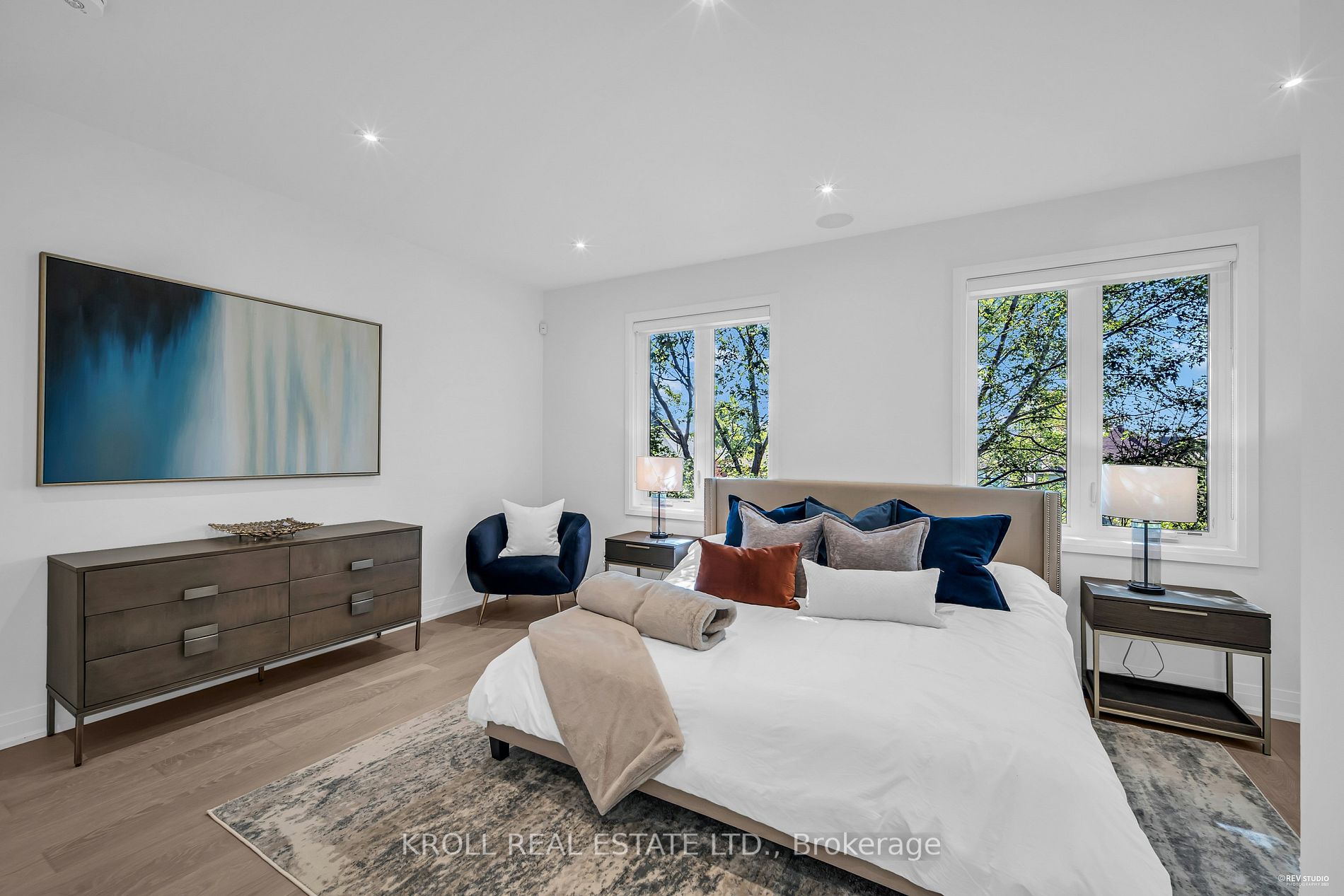 6 Howick Lane