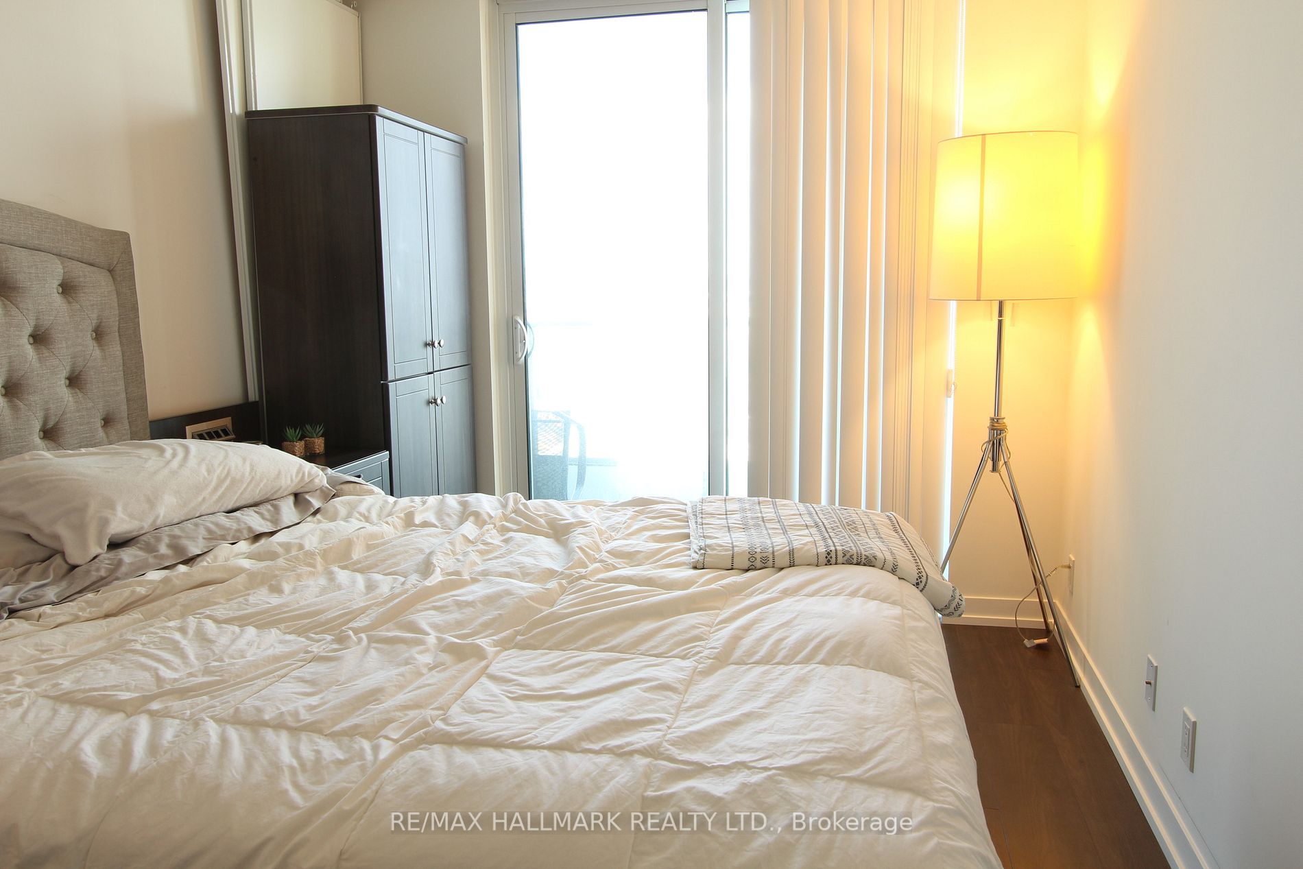 5 Buttermill Avenue, #1502