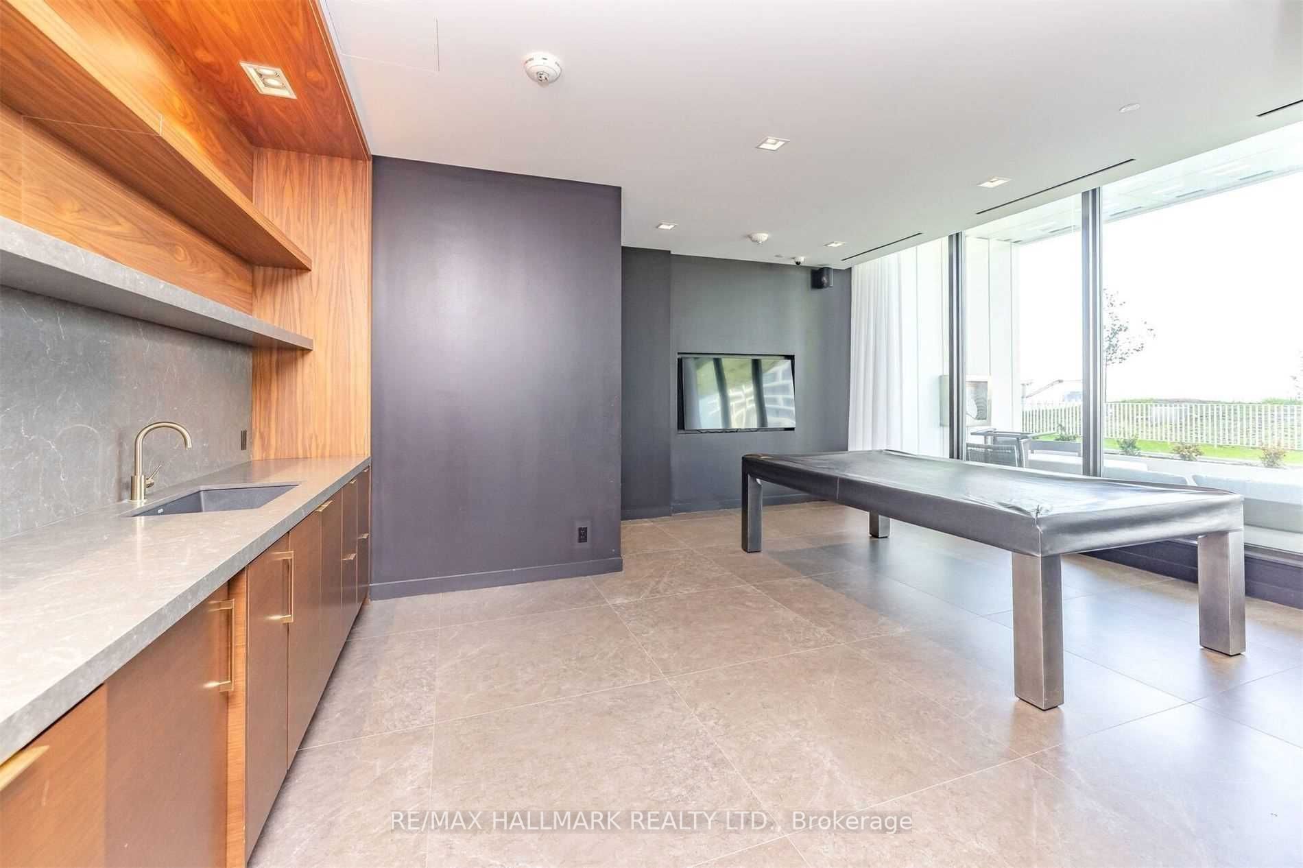 5 Buttermill Avenue, #1502
