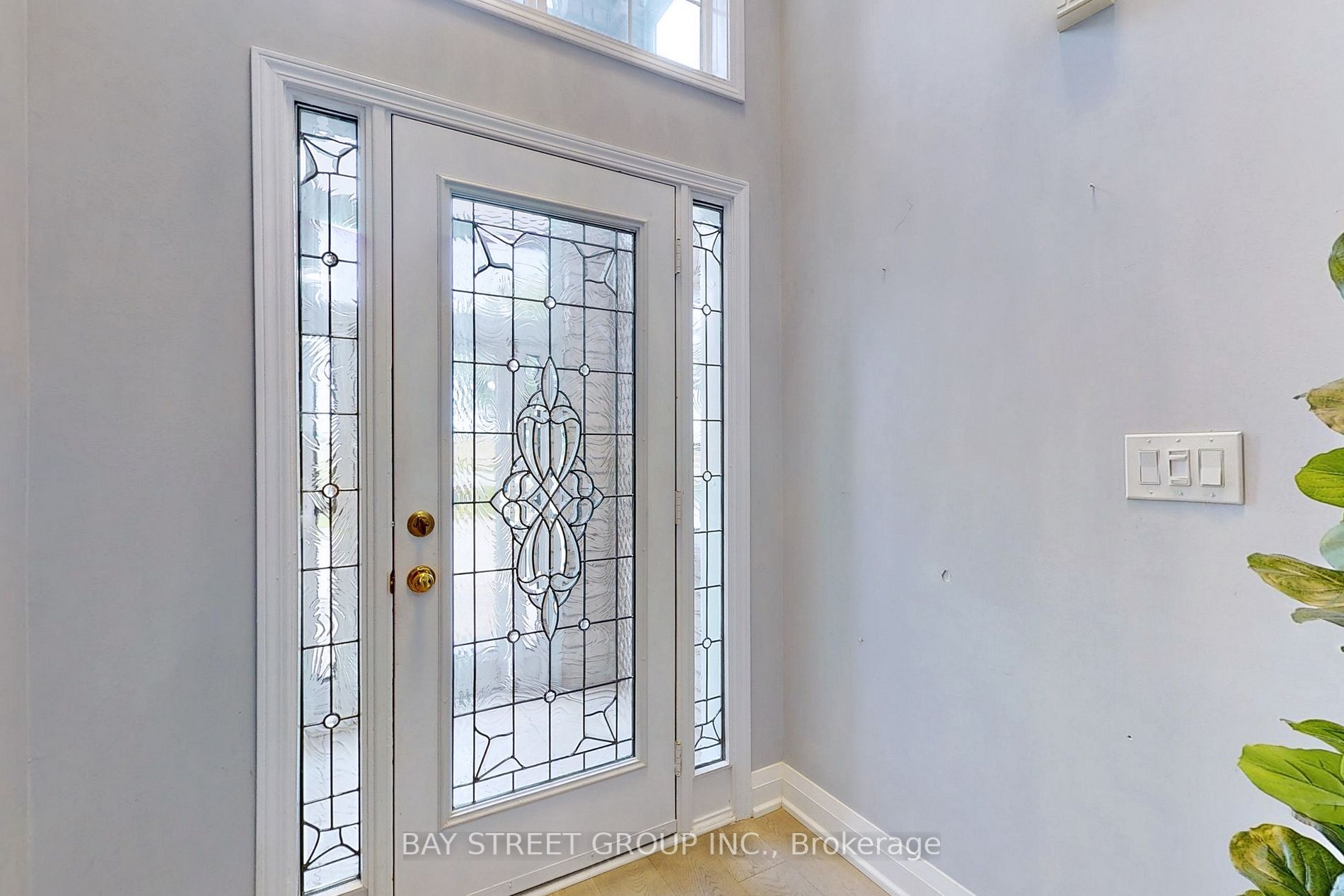 25 Tower Bridge Cres