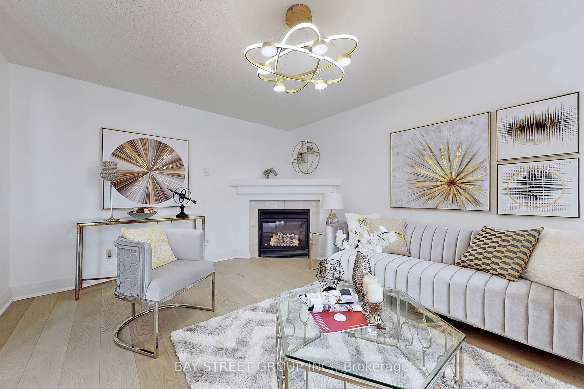 25 Tower Bridge Cres