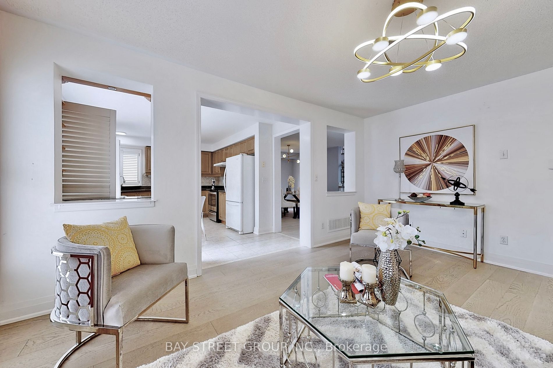 25 Tower Bridge Cres