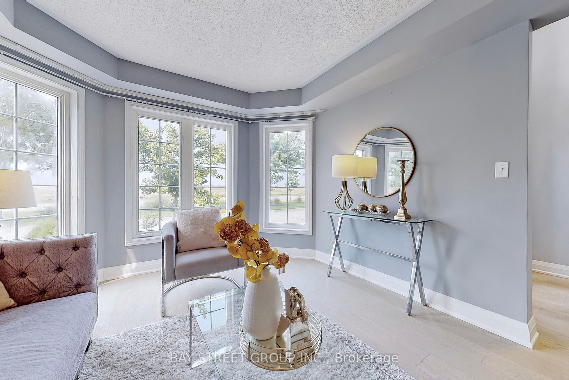 25 Tower Bridge Cres