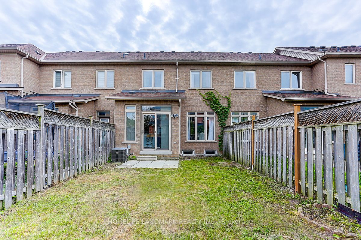 8 Coco Ave