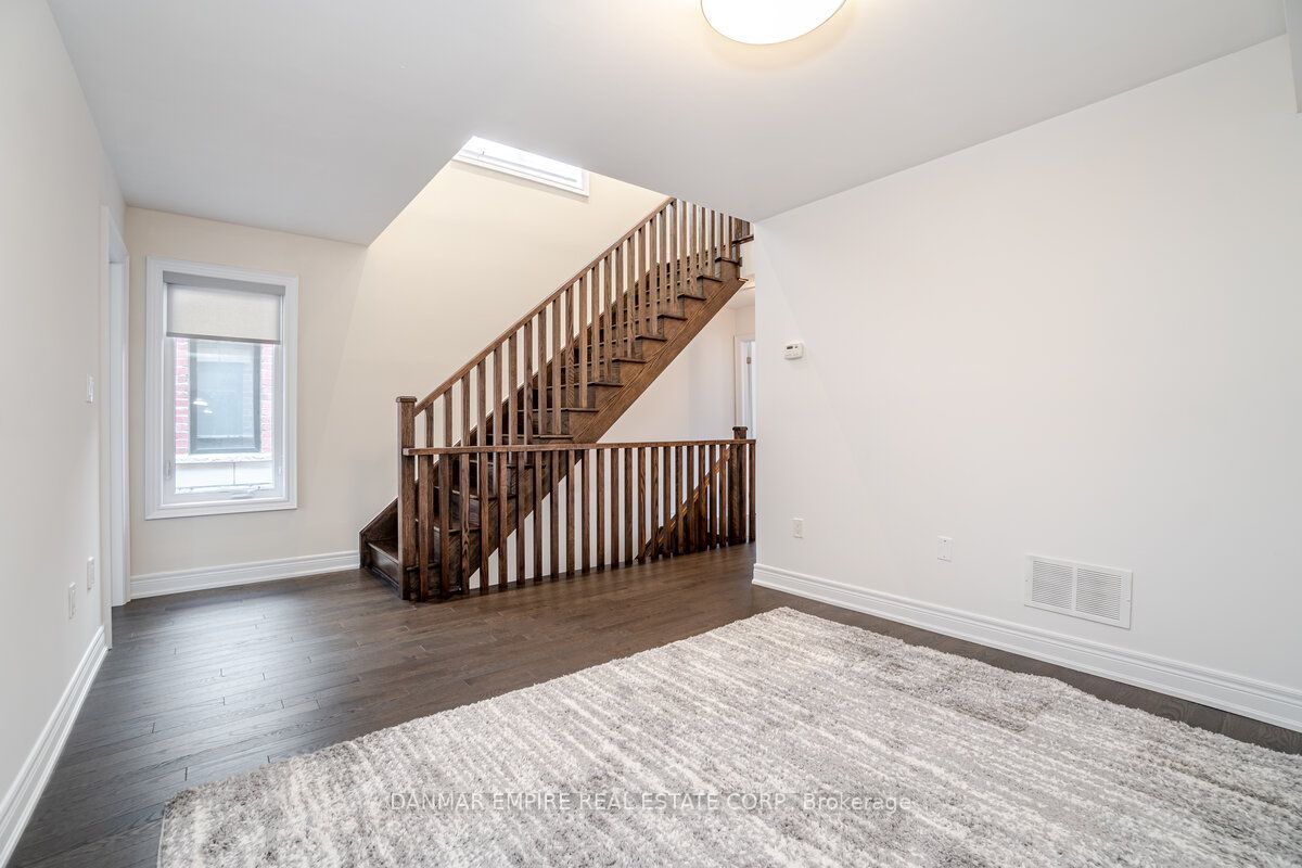 31 Hiawatha Court