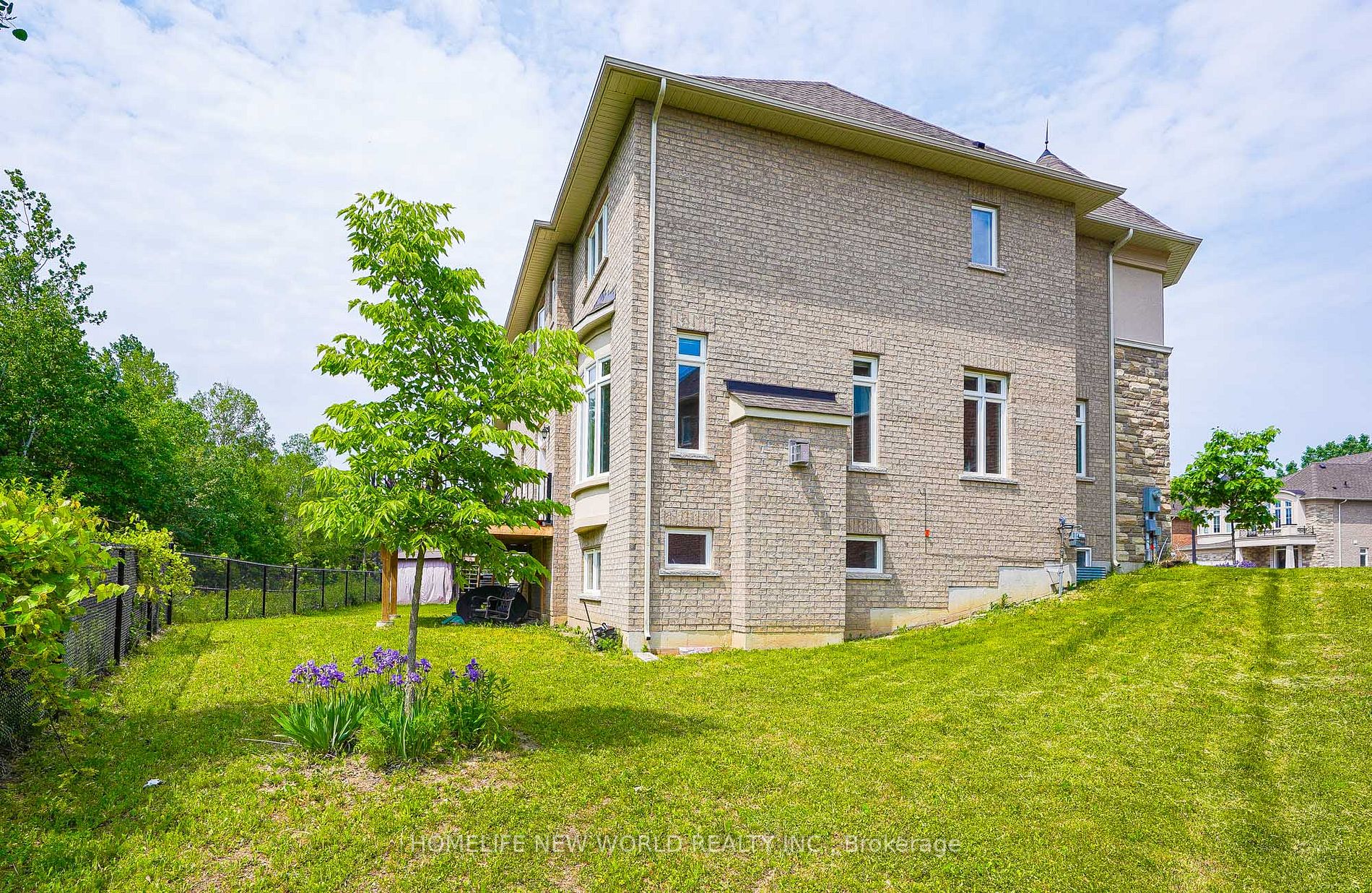 31 Macdonald Crt