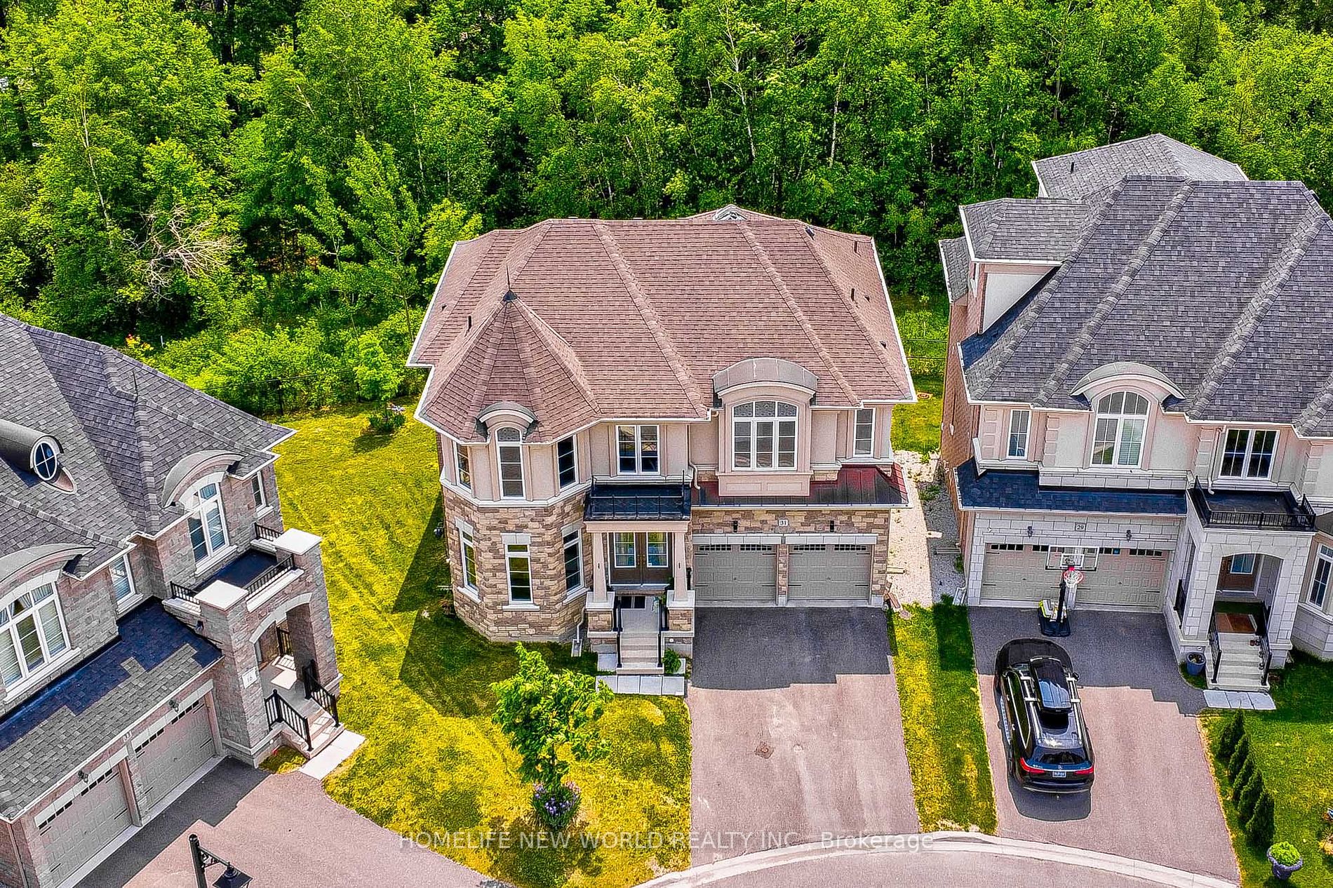 31 Macdonald Crt