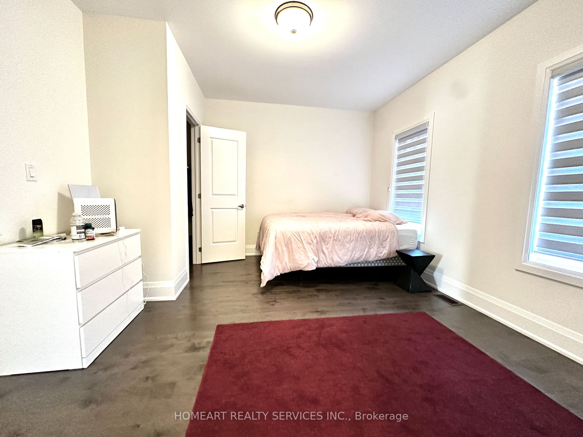 9388 Bayview Ave