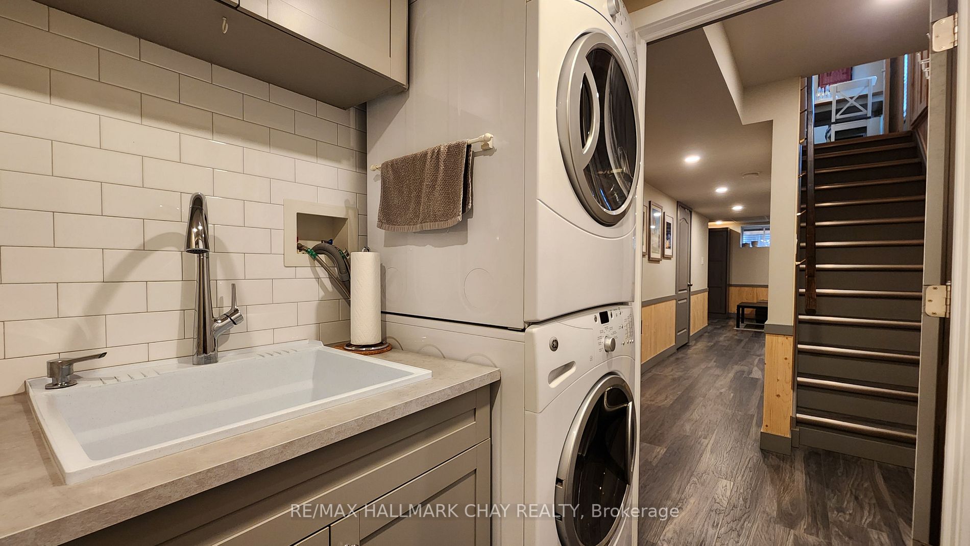 126 Banting Cres