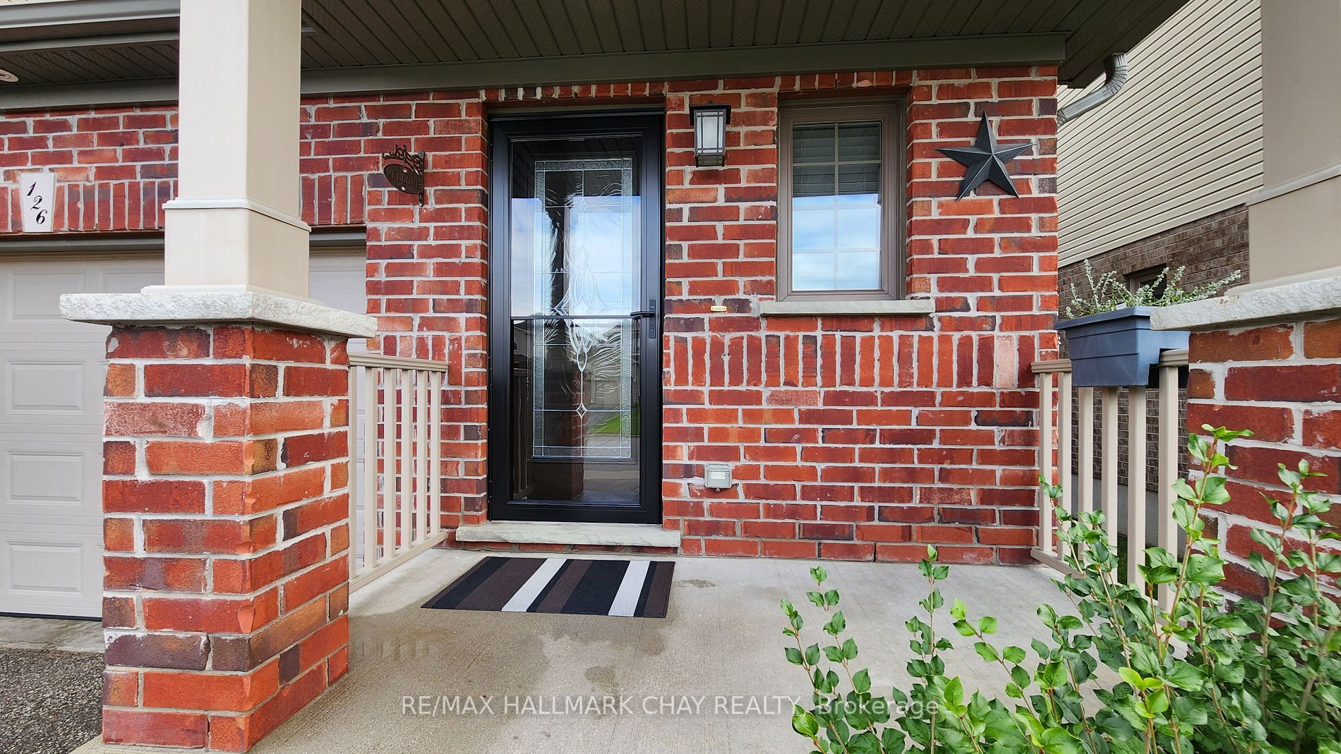 126 Banting Cres
