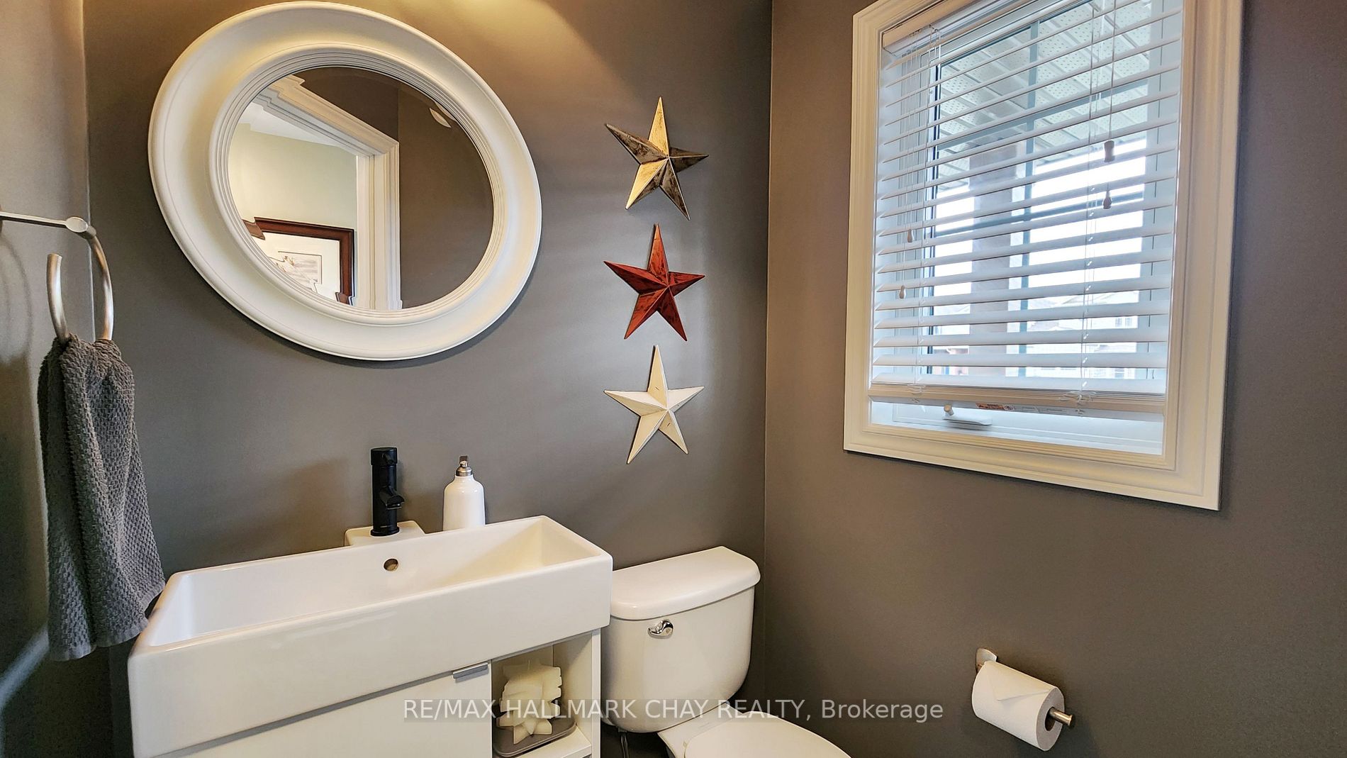 126 Banting Cres