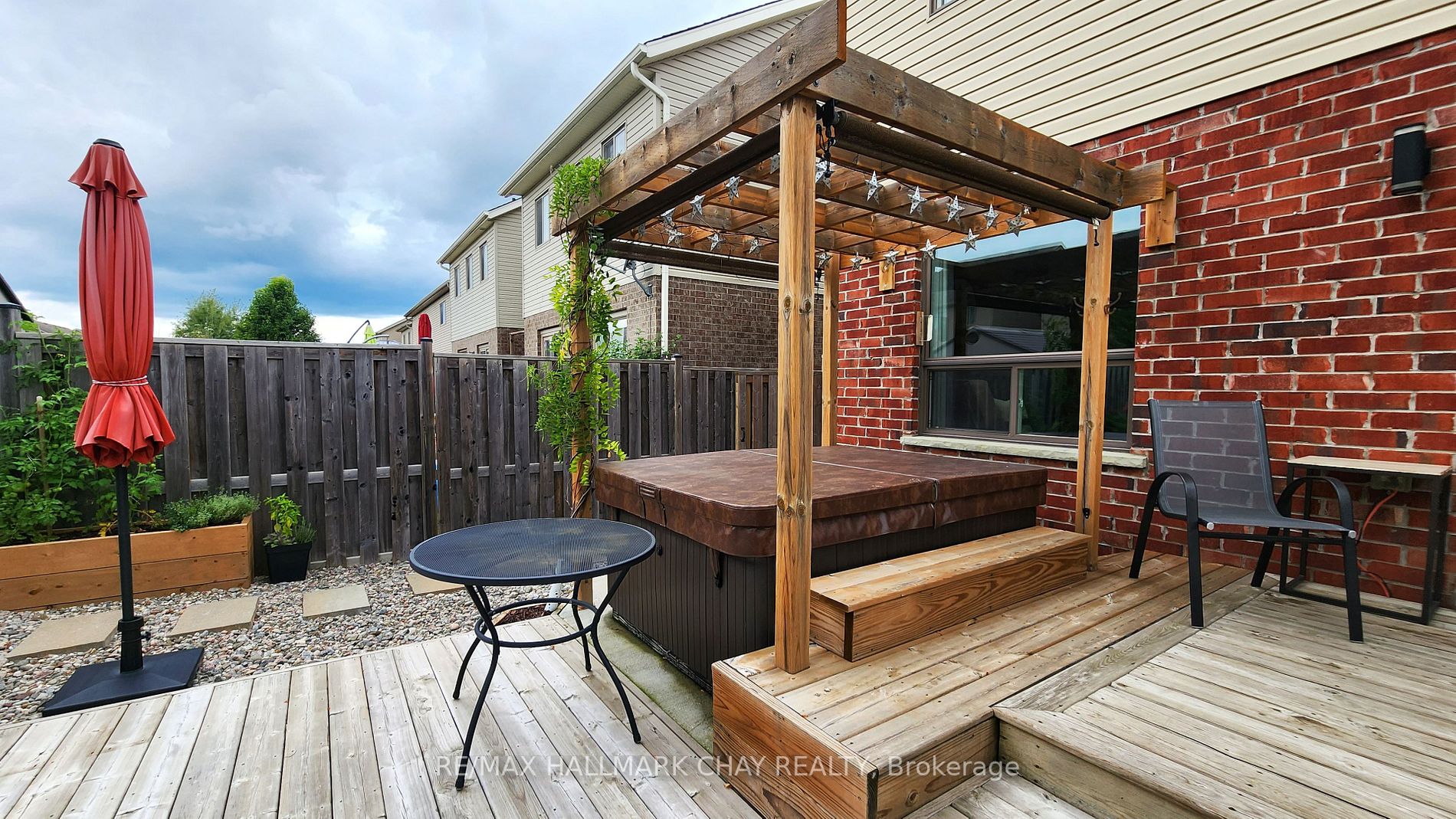 126 Banting Cres