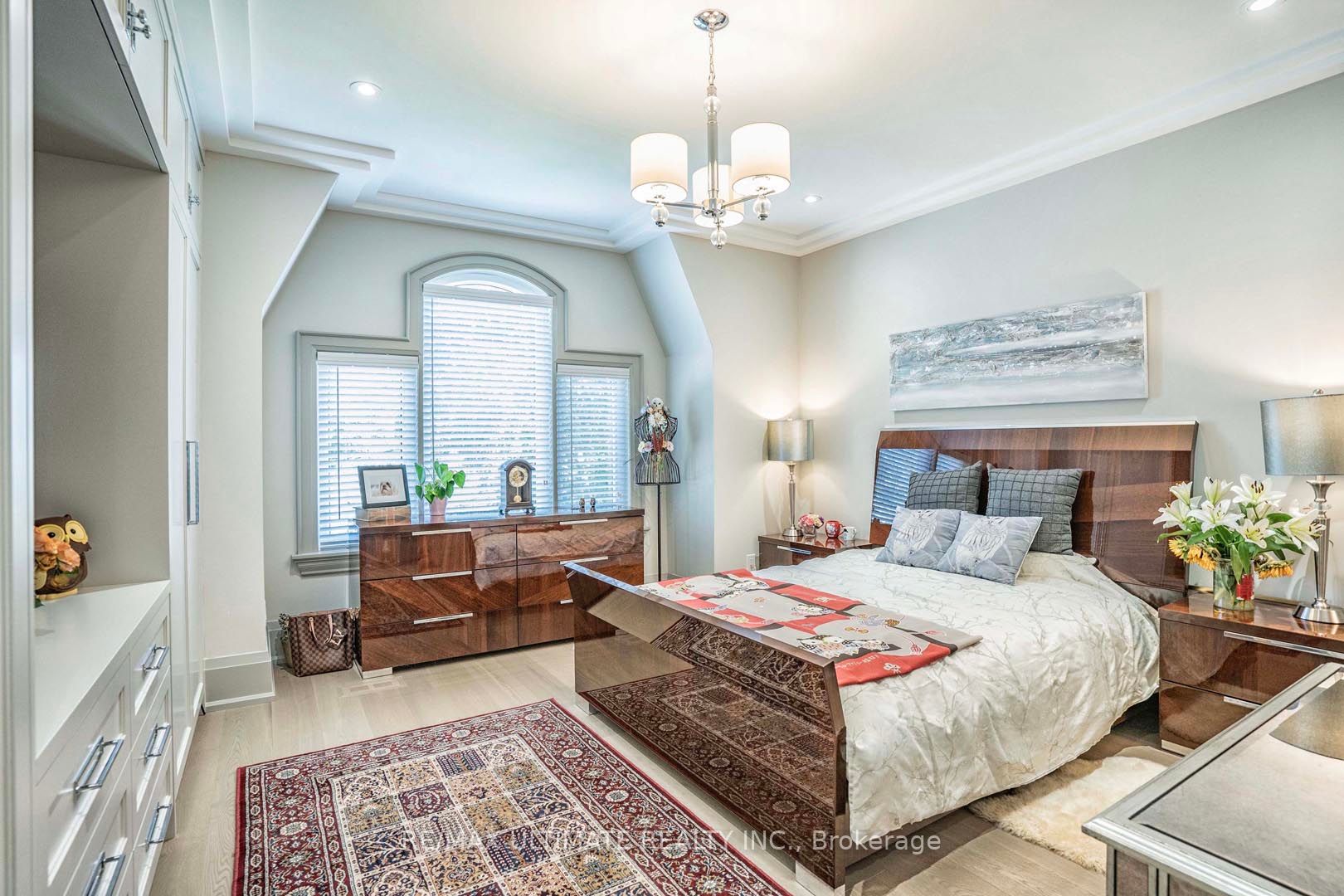 38 Dunn Dr