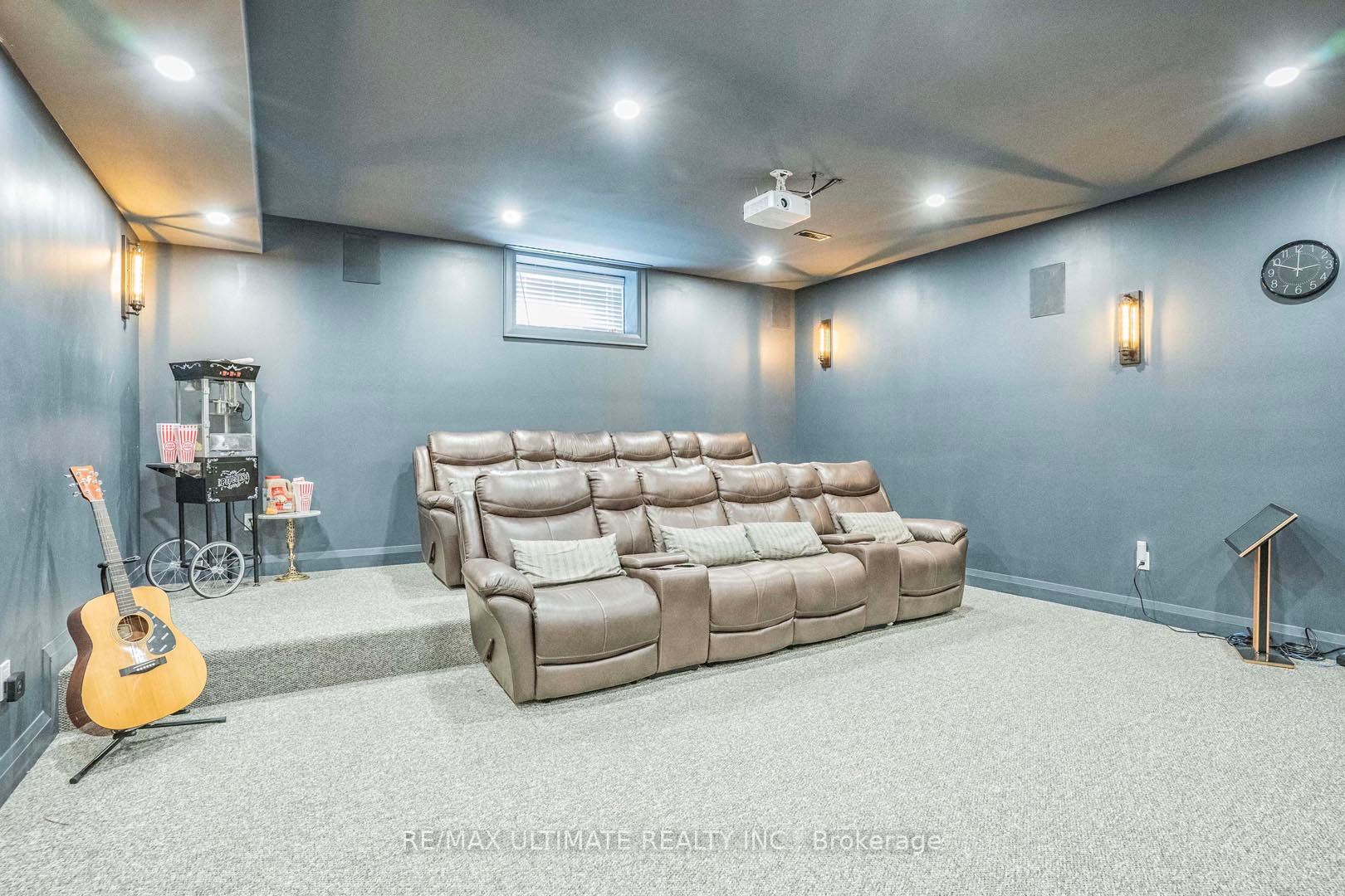 38 Dunn Dr