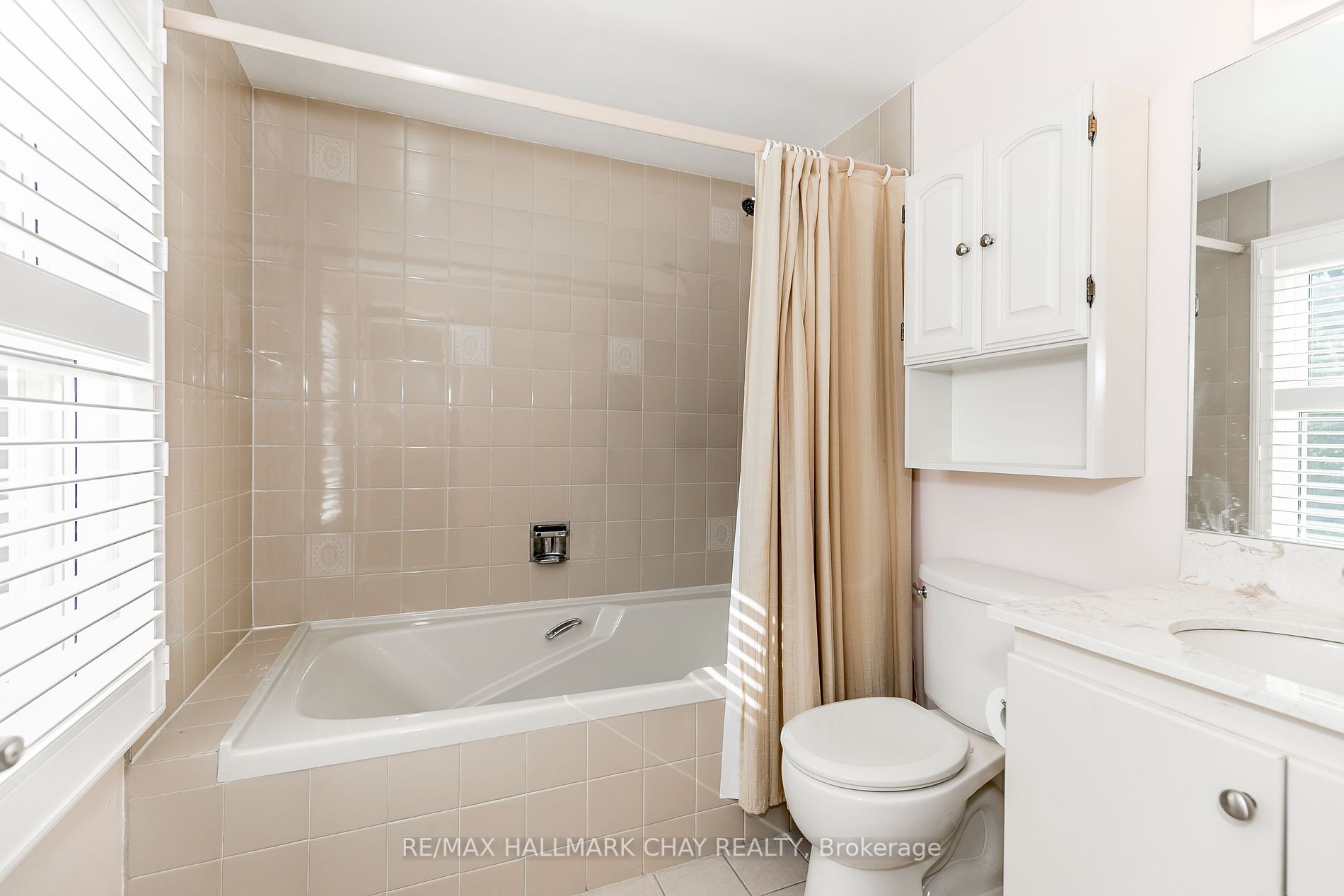 115 John Bowser Cres