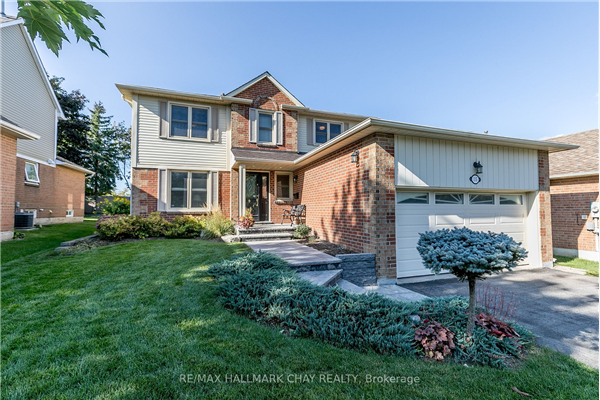 115 John Bowser Cres, Newmarket