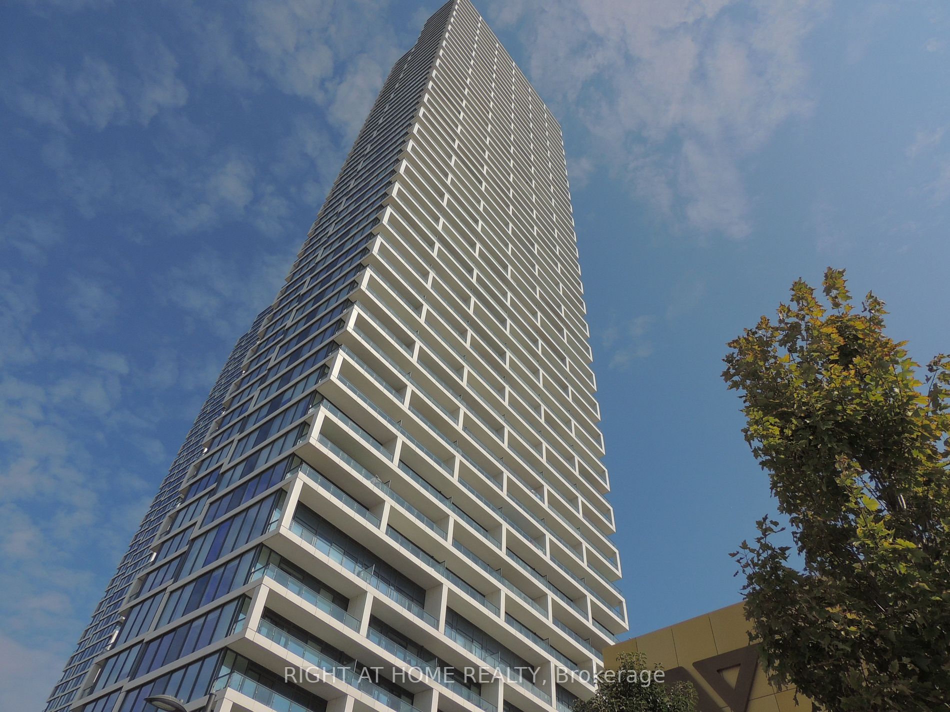 5 Buttermill Ave, #3108