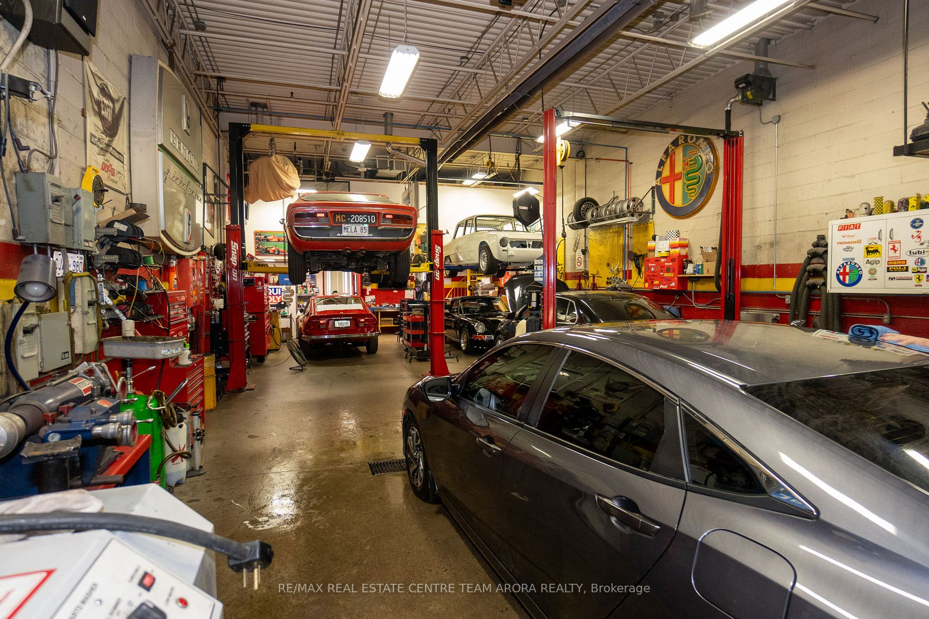 320 Hanlan Rd, #18