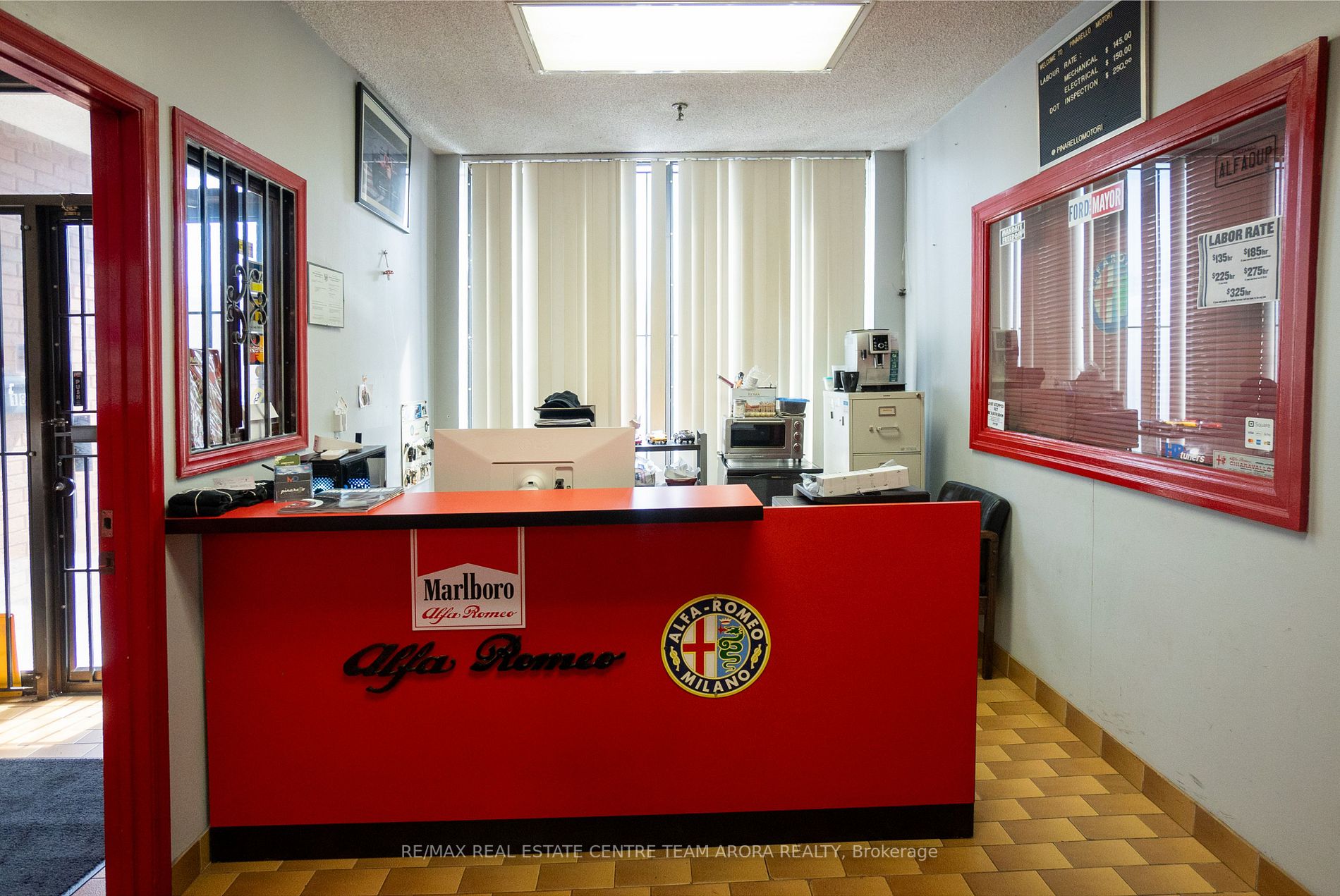 320 Hanlan Rd, #18