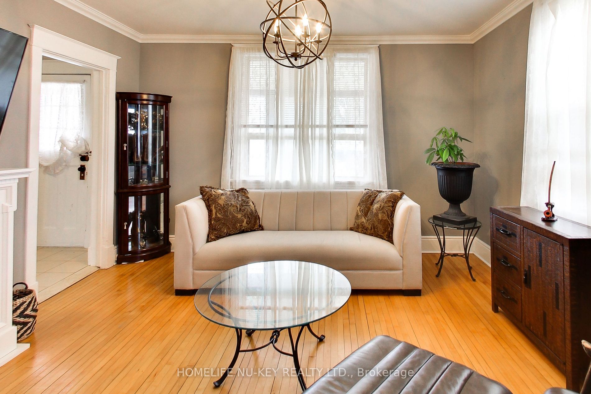 145 Margaret St