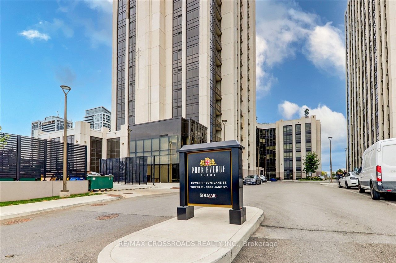 9075 Jane St, #114