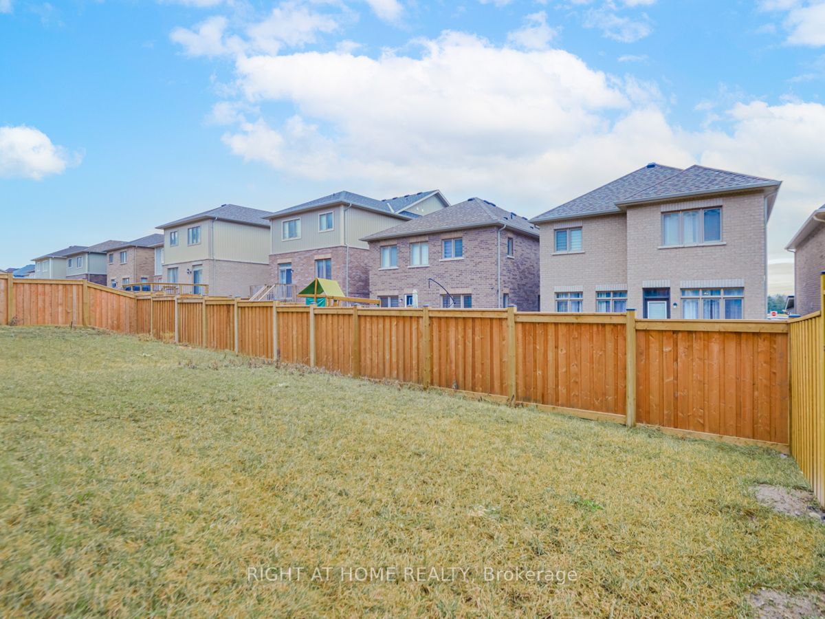 30 Owens Rd