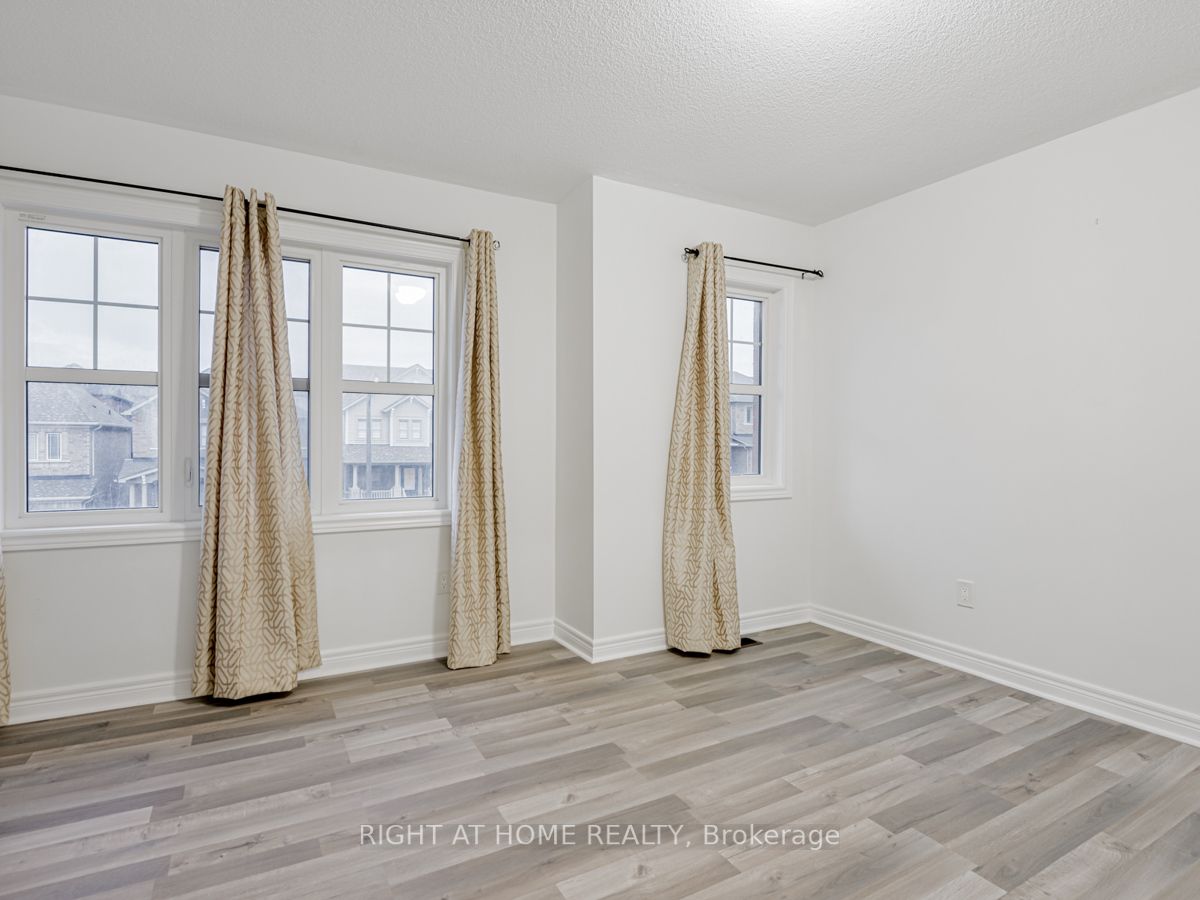 30 Owens Rd