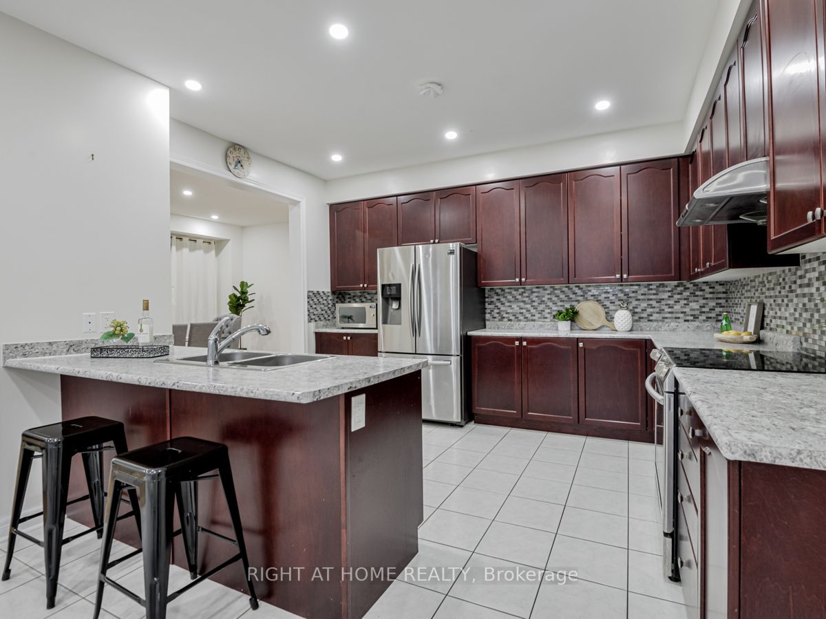 30 Owens Rd