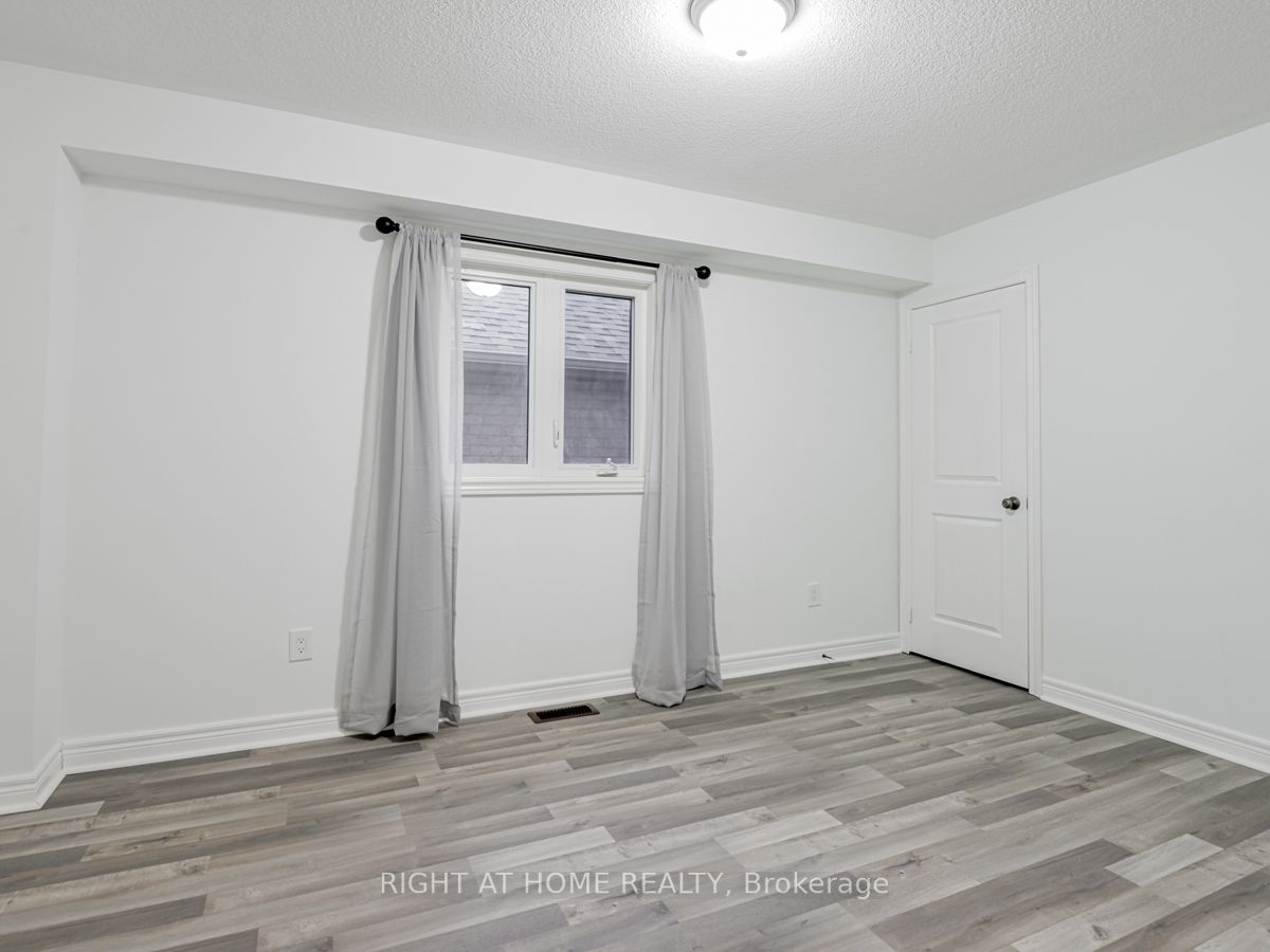 30 Owens Rd