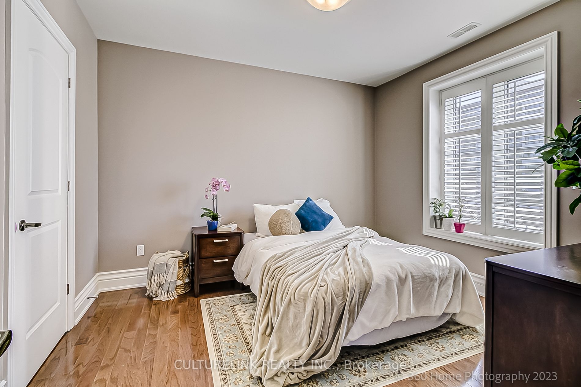 1 Verclaire Gate, #307