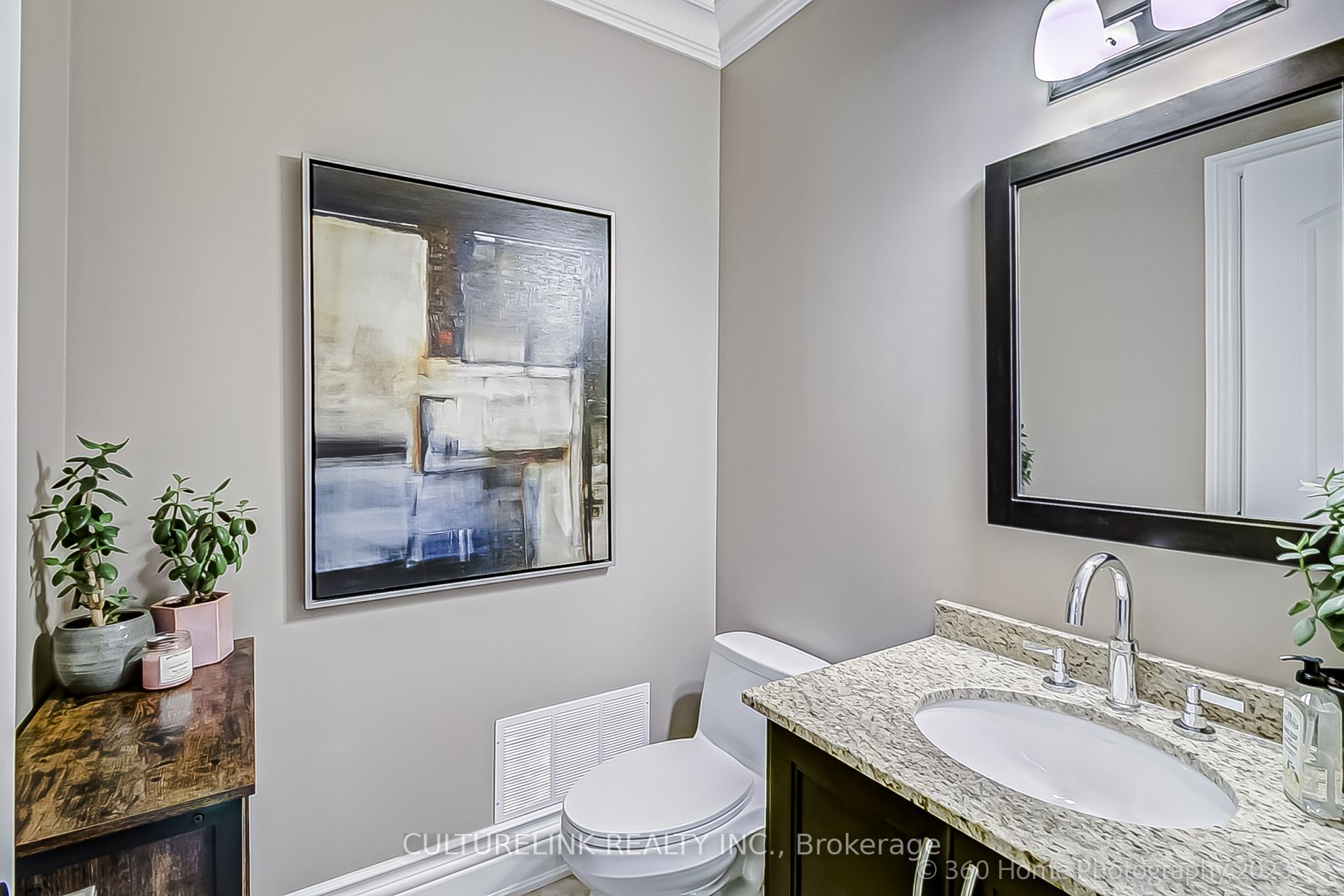 1 Verclaire Gate, #307