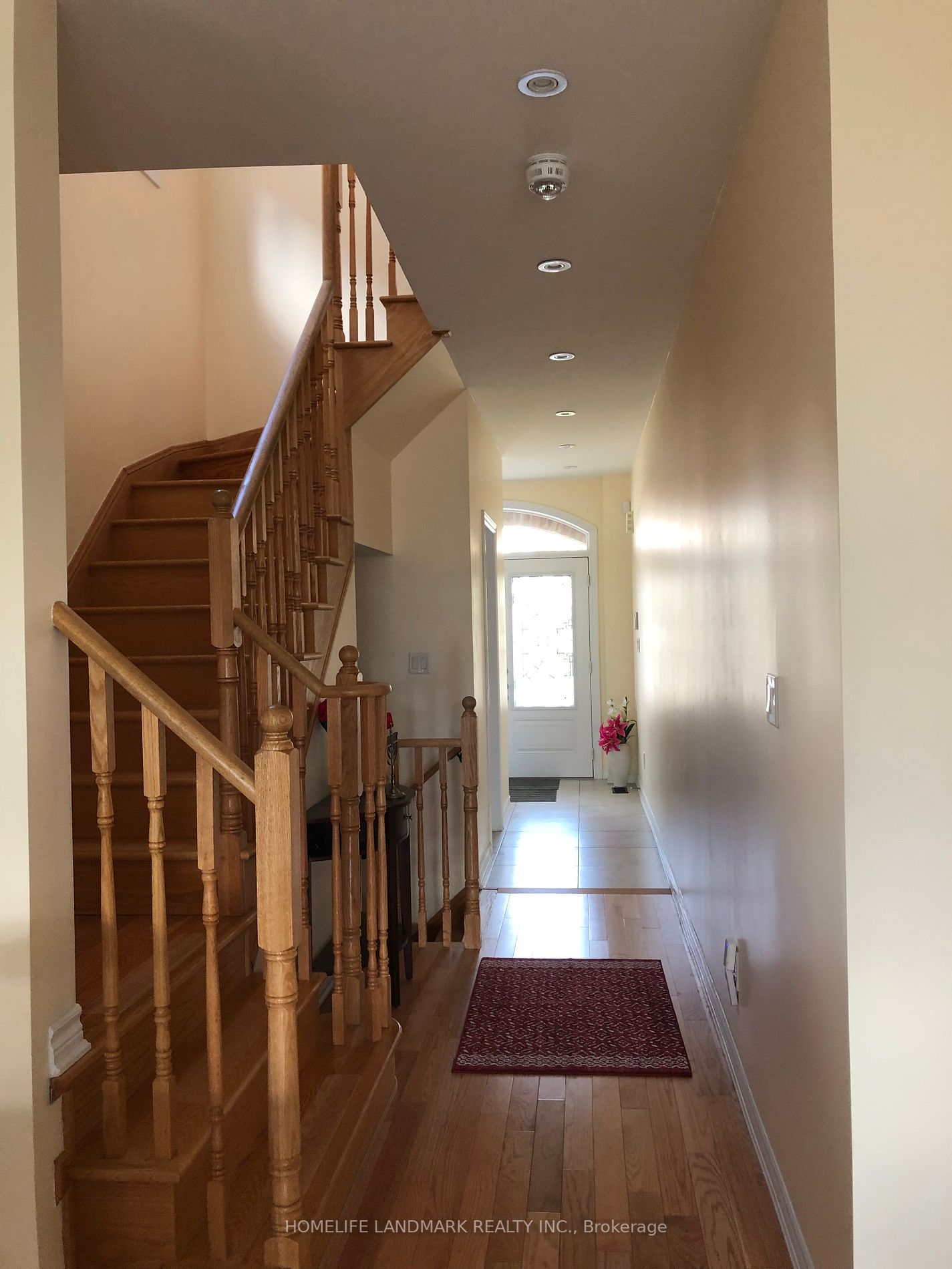 21 Vedette Way